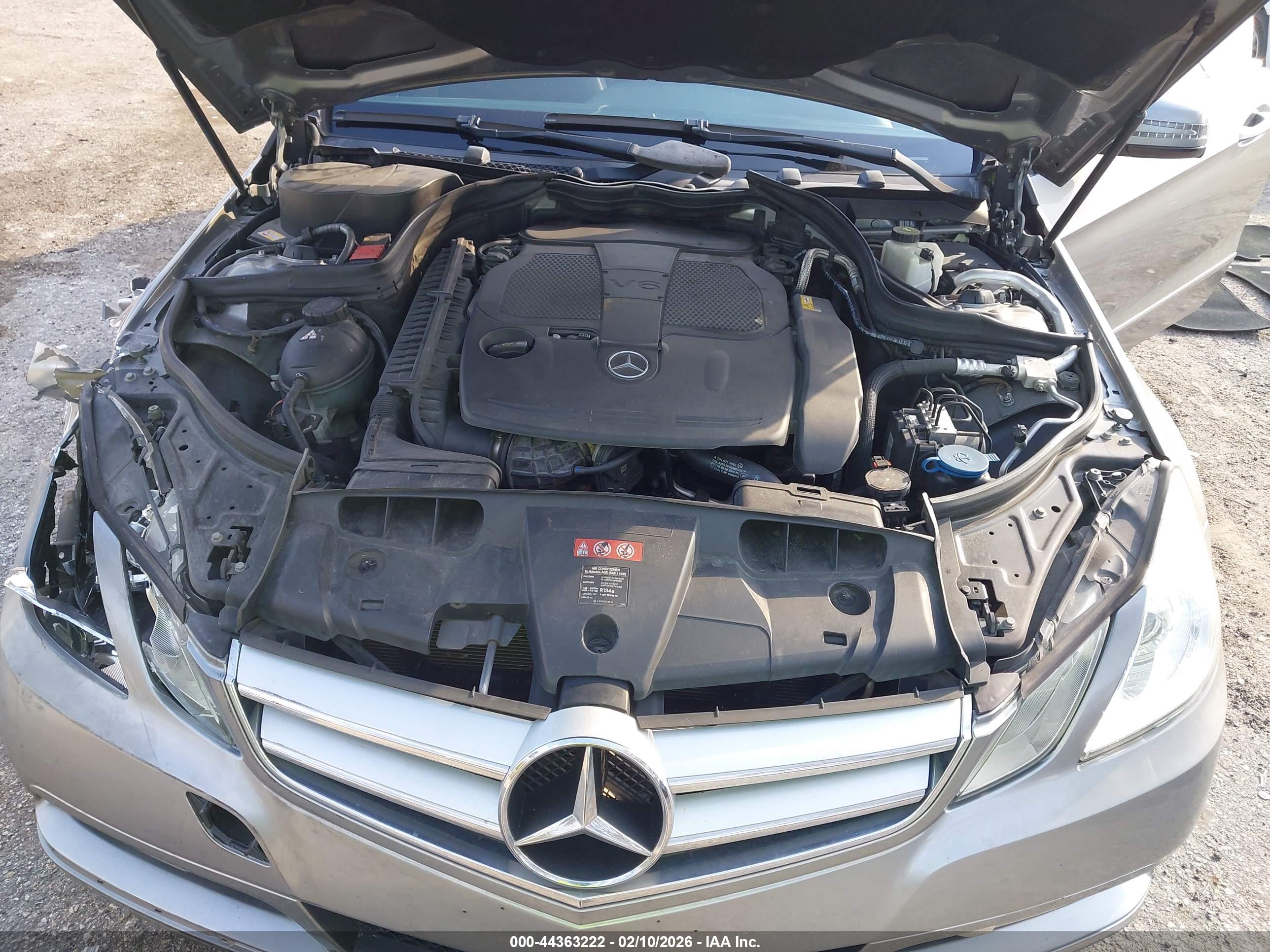 MERCEDES-BENZ E image 10