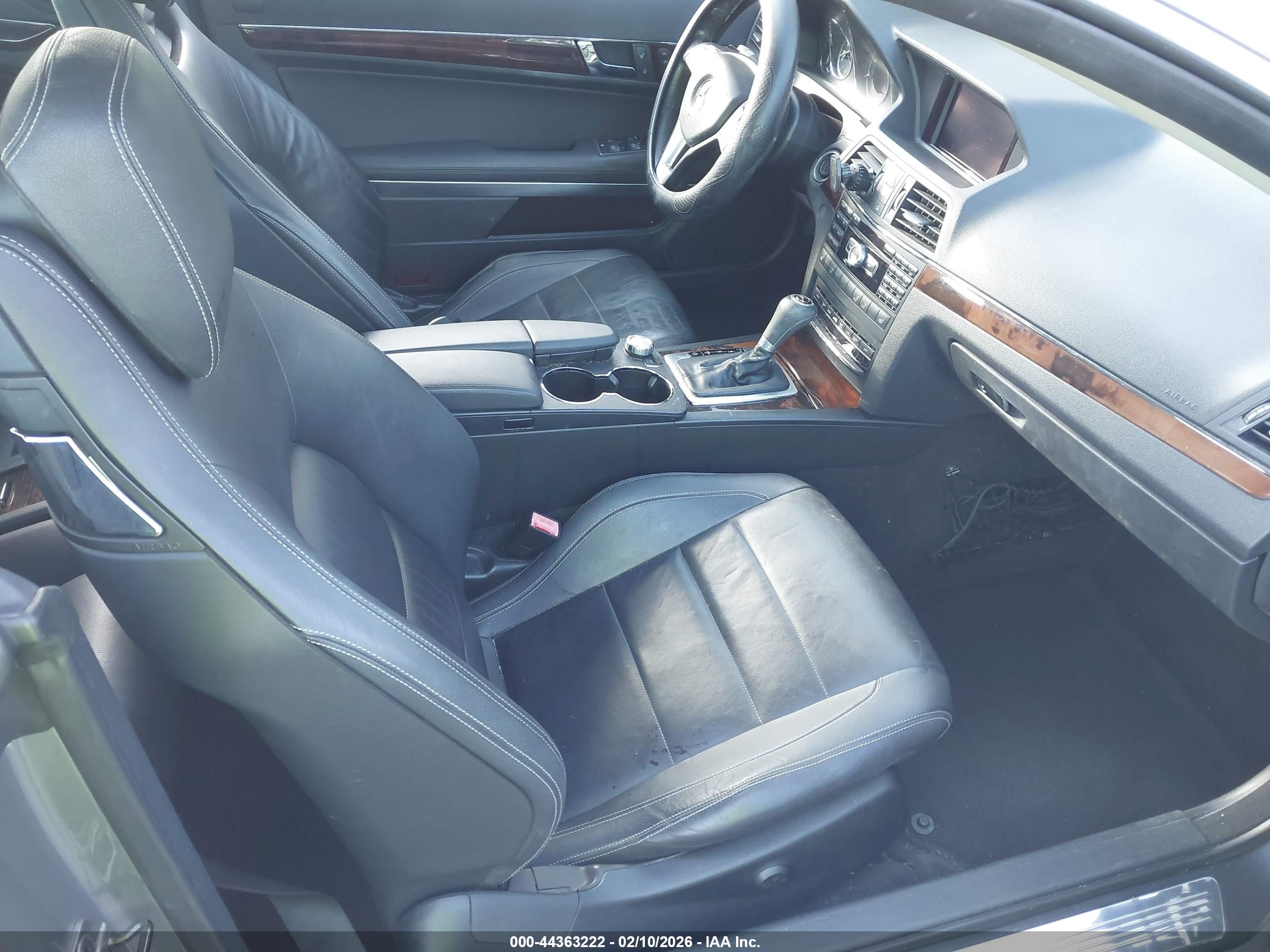 MERCEDES-BENZ E image 5
