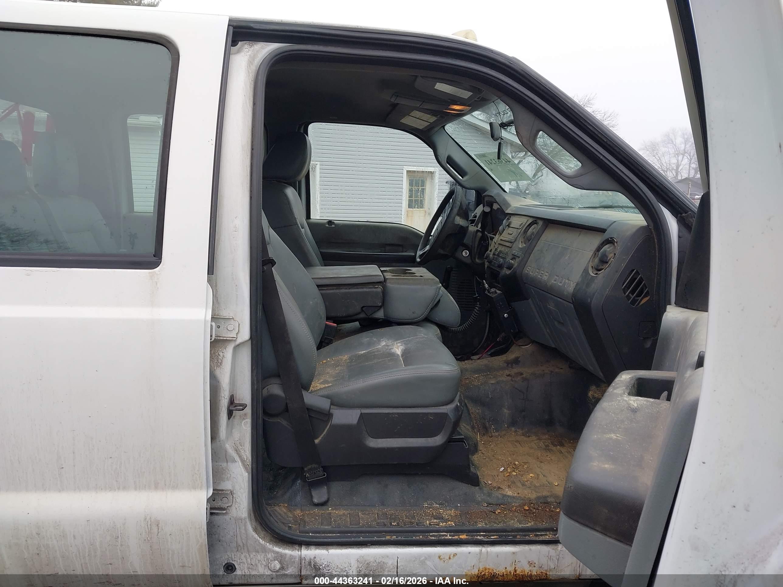 FORD F-350 image 8