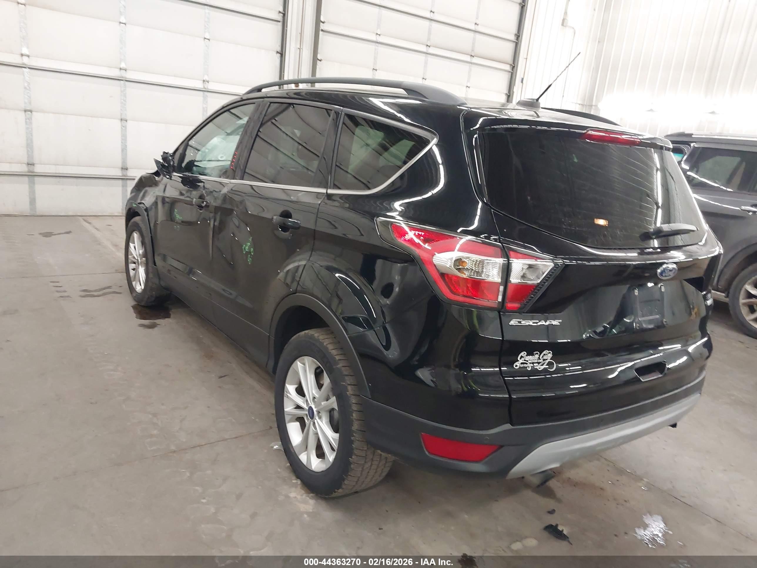 FORD ESCAPE image 3