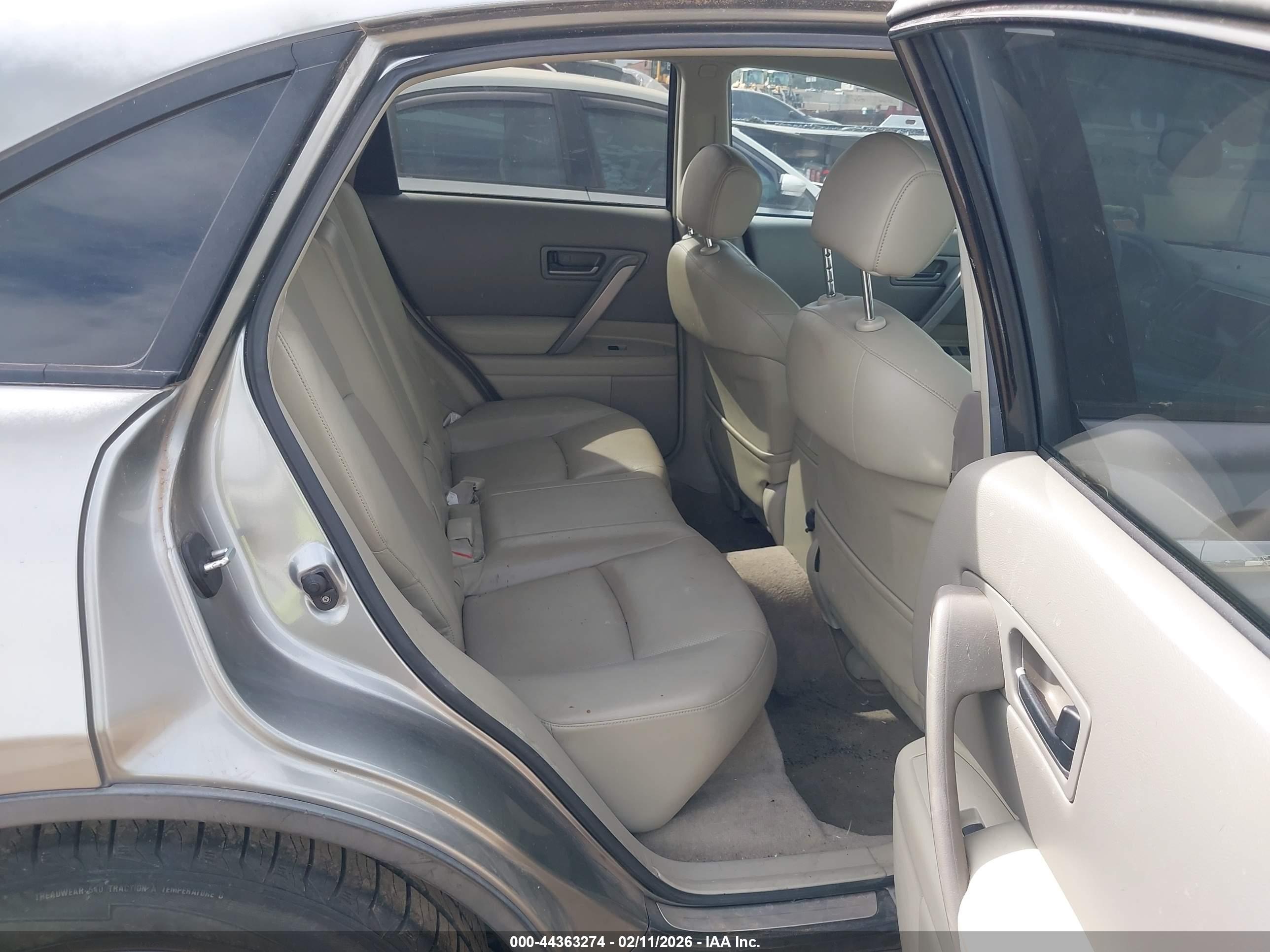 INFINITI FX35 image 8