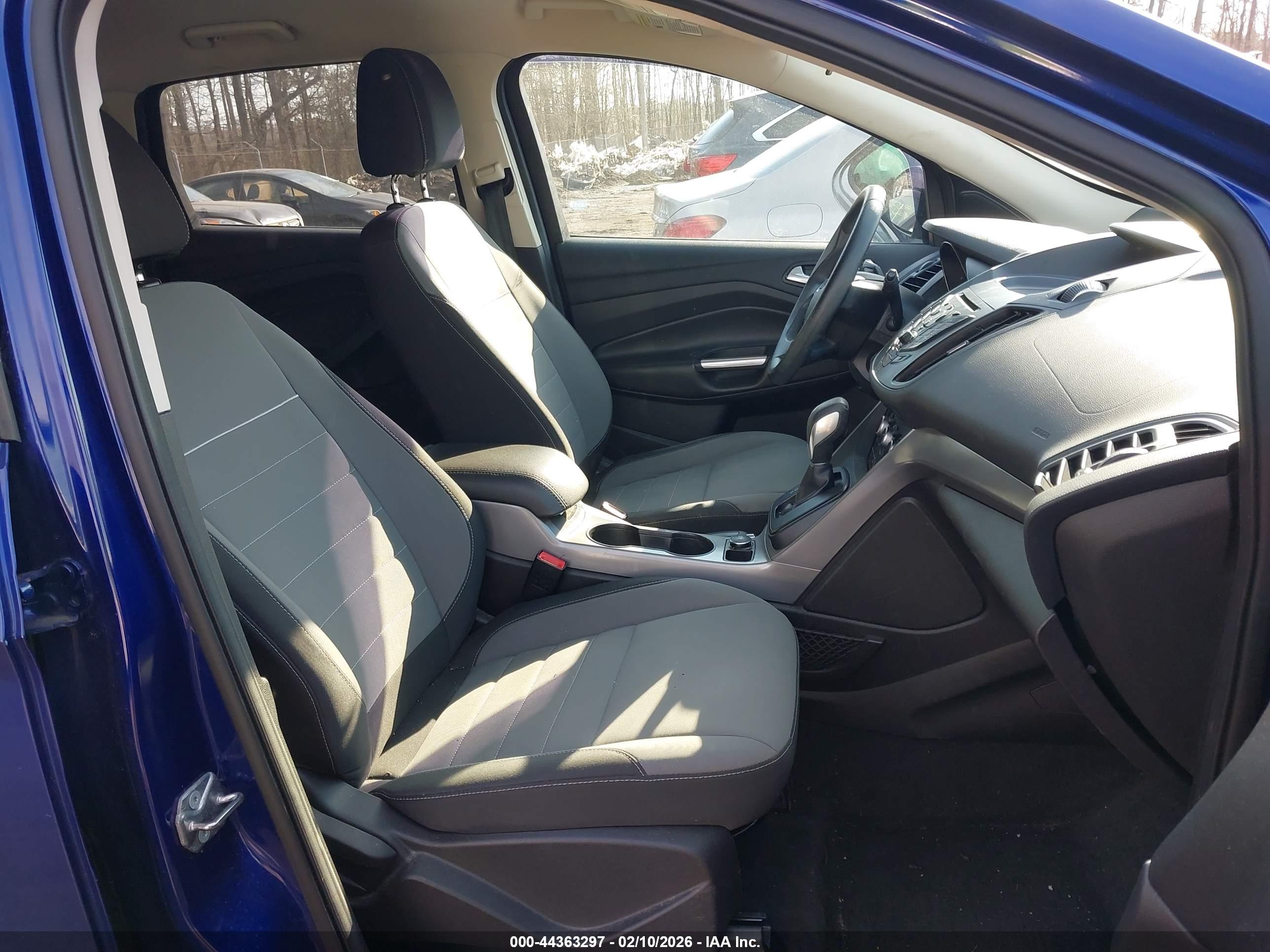 FORD ESCAPE image 5