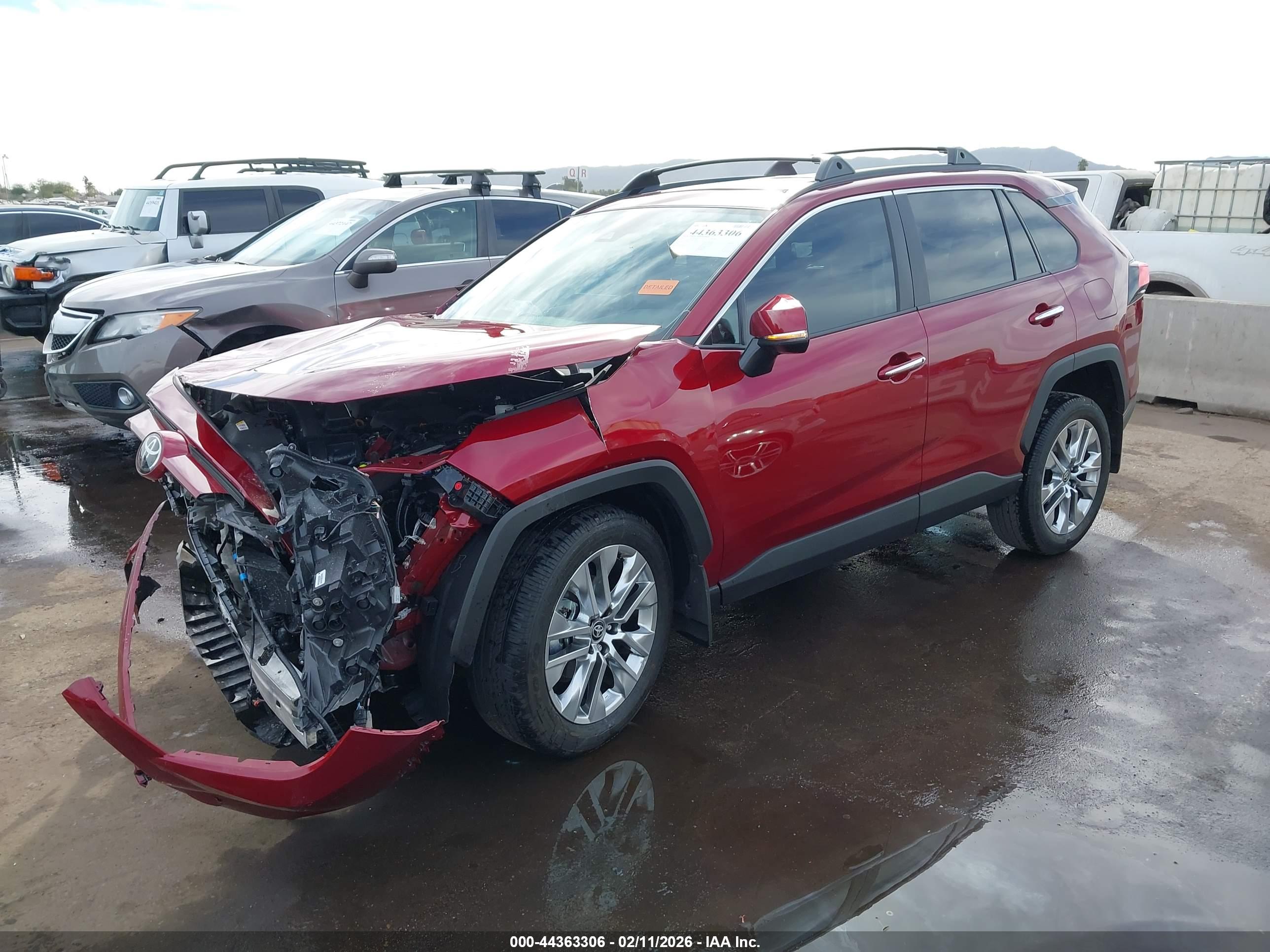 TOYOTA RAV4 image 2