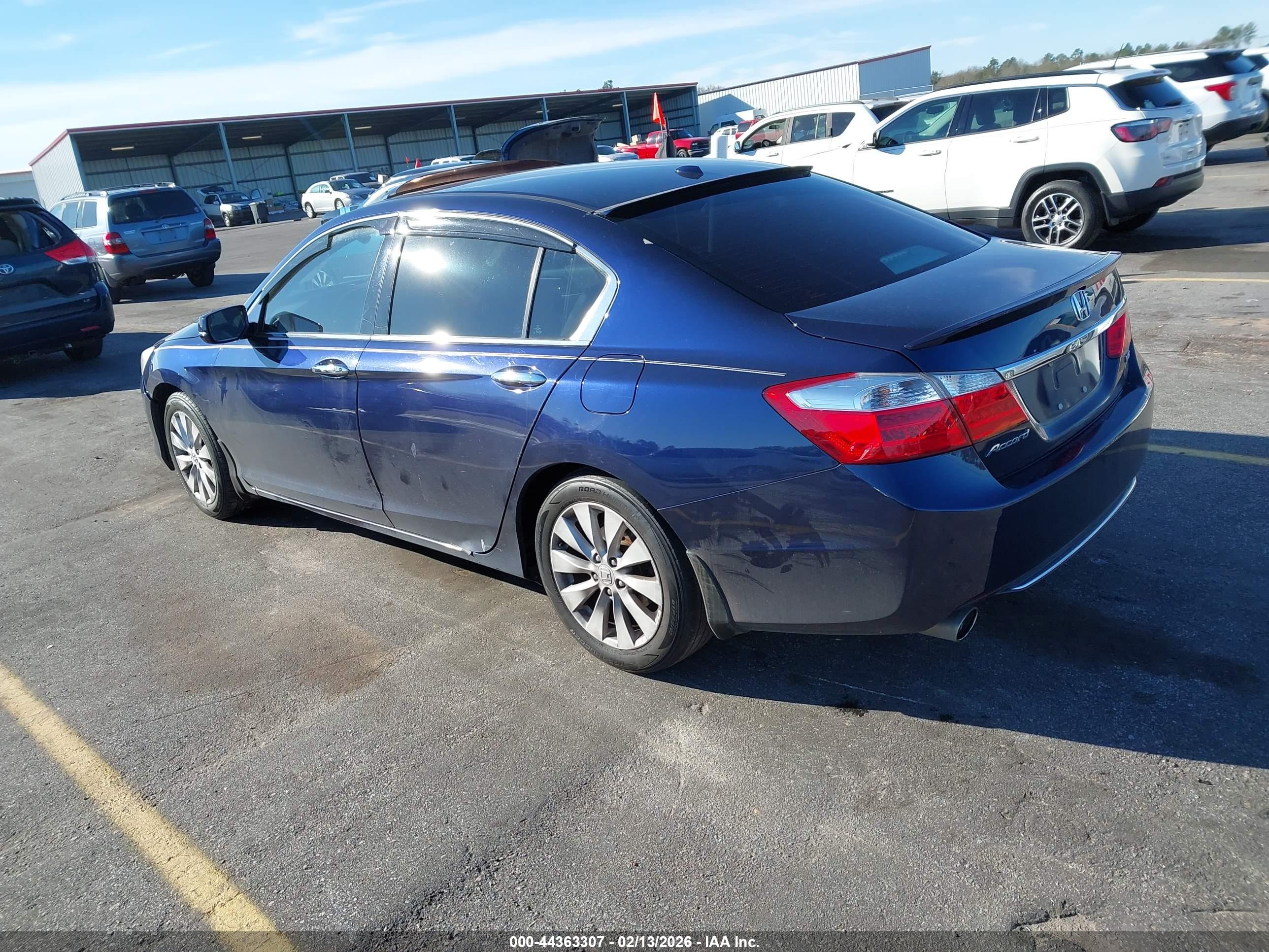 HONDA ACCORD image 3