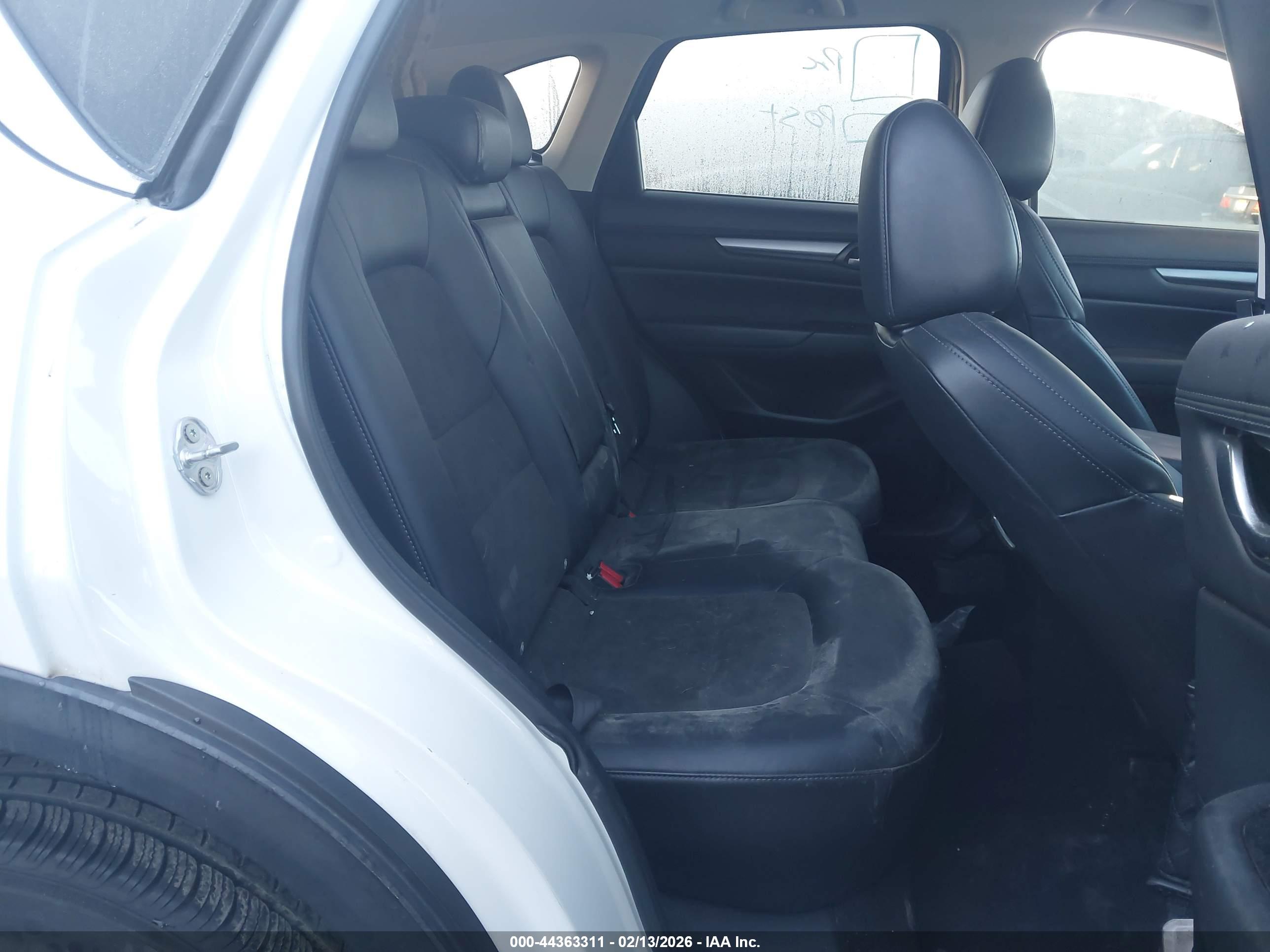 MAZDA CX-5 image 8