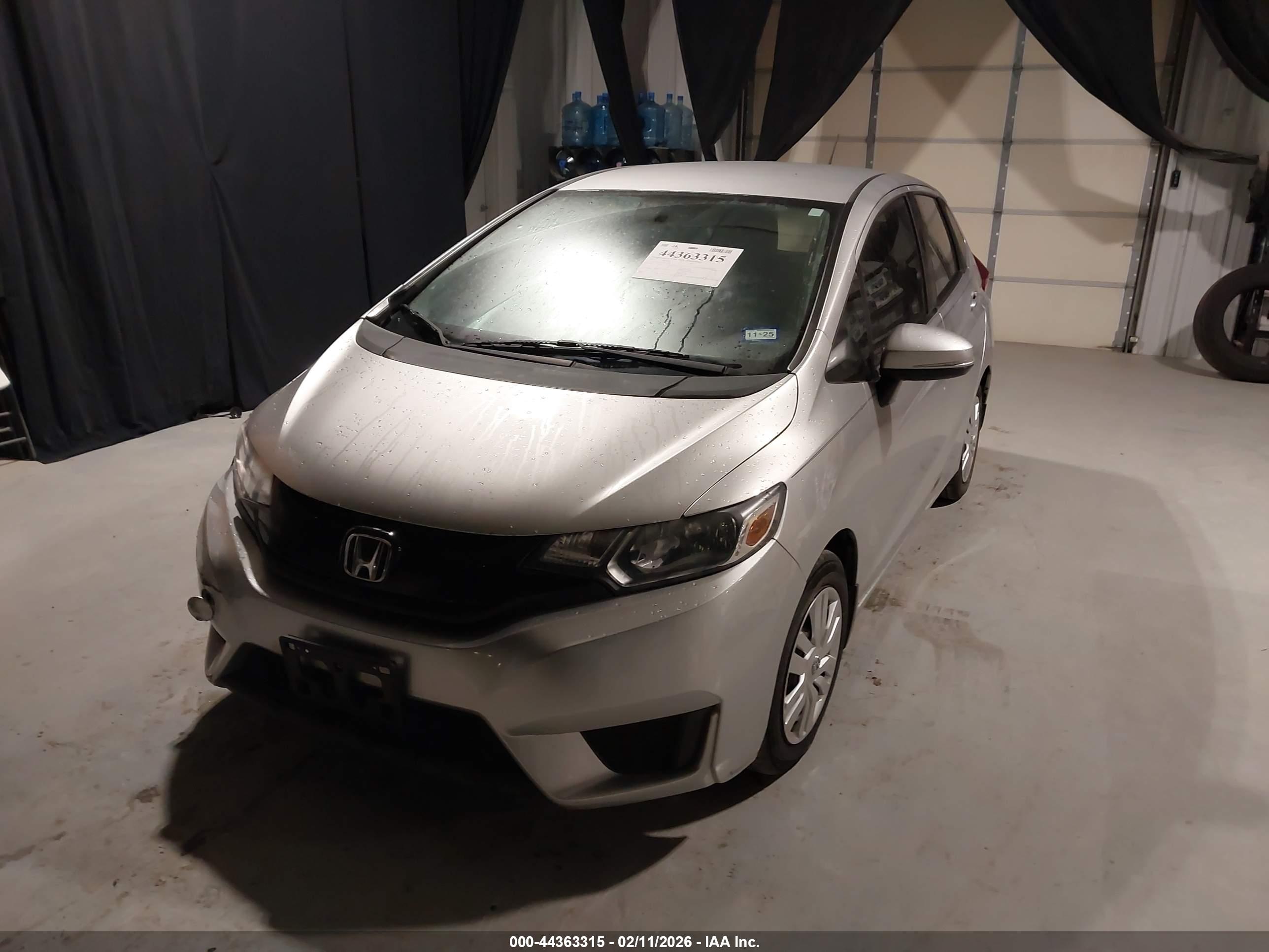 HONDA FIT image 2