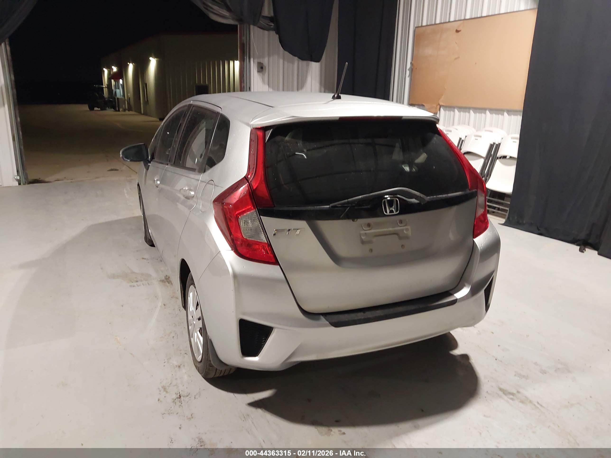 HONDA FIT image 3