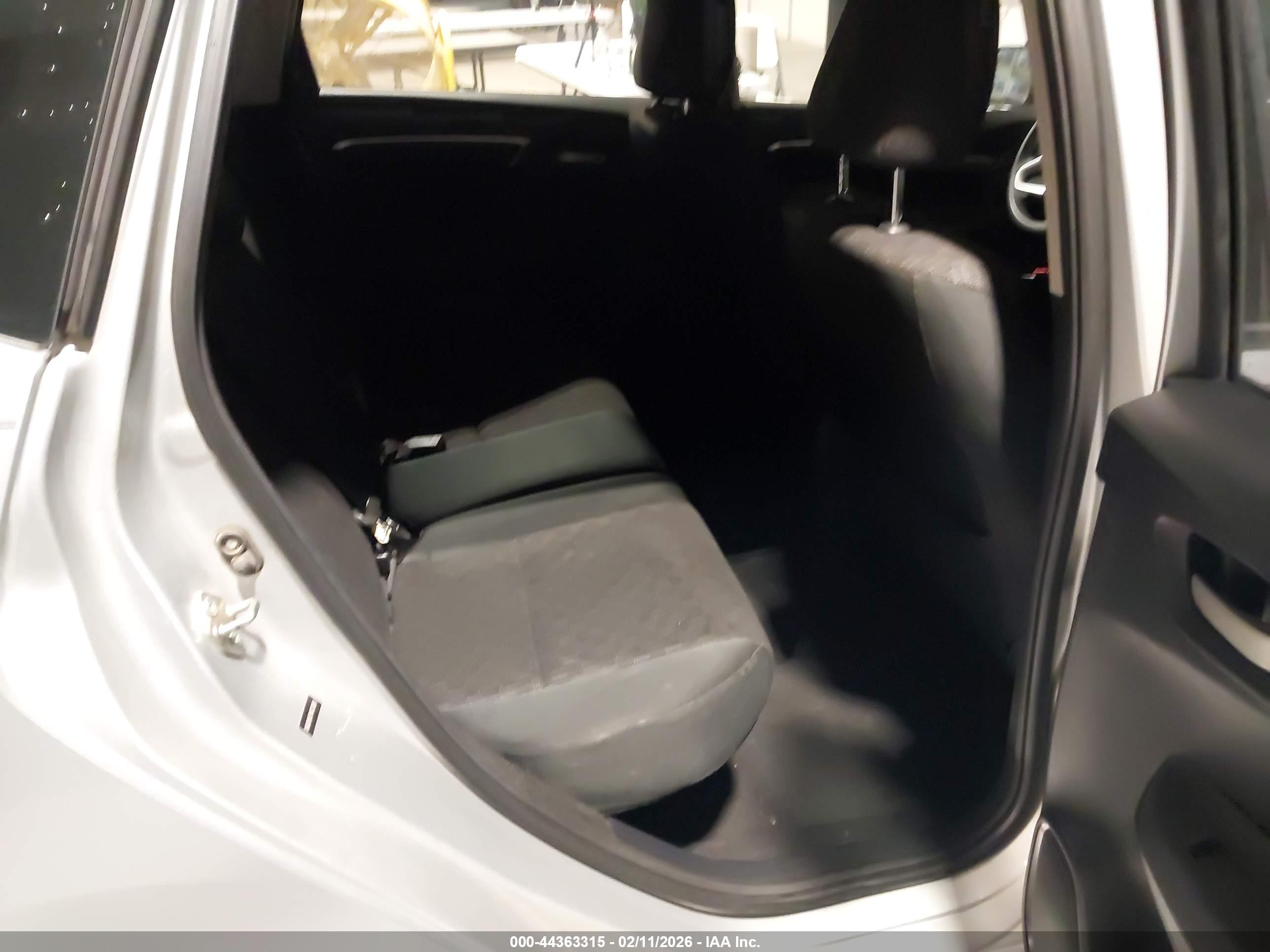 HONDA FIT image 8