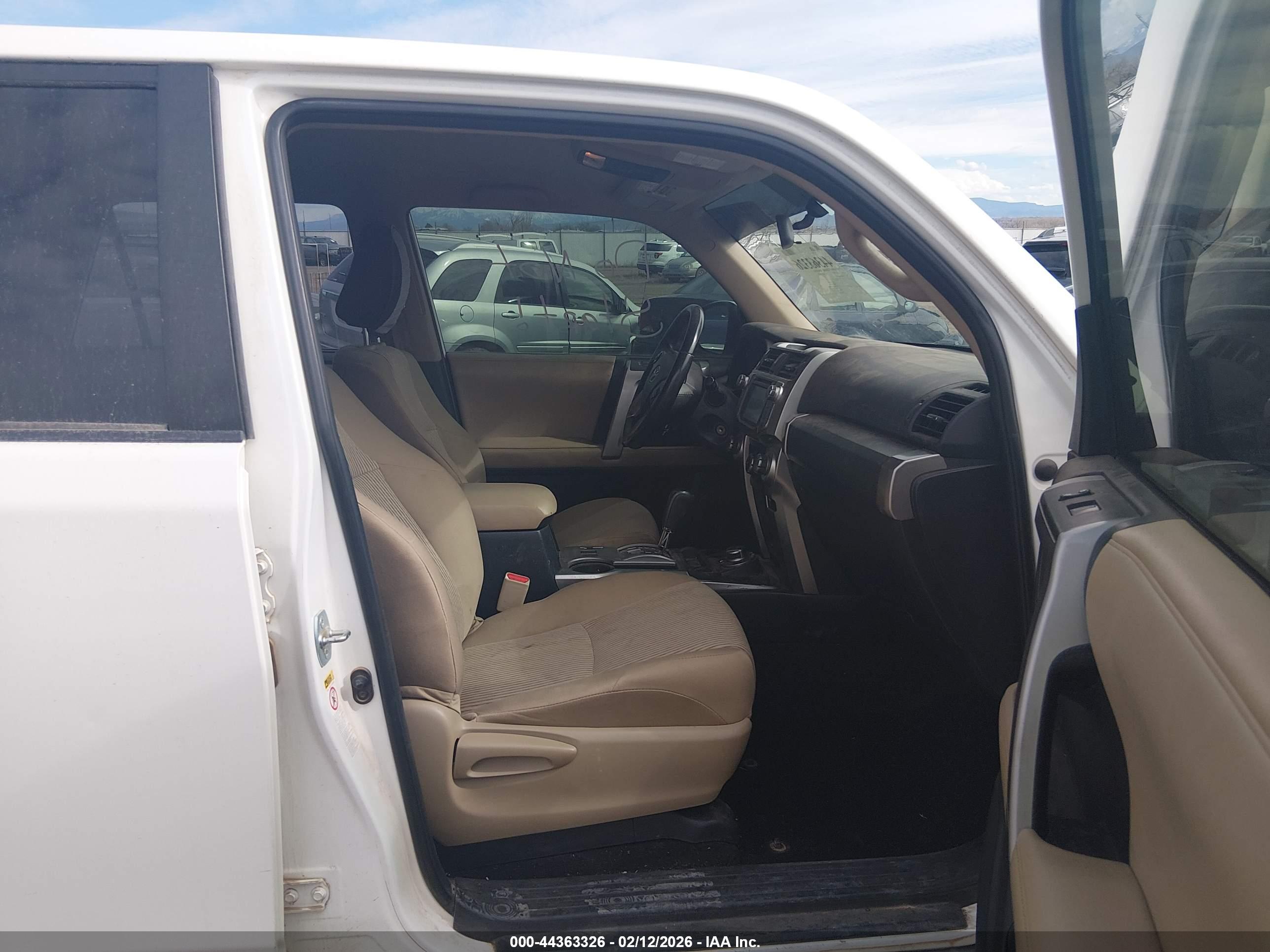 TOYOTA 4RUNNER image 5