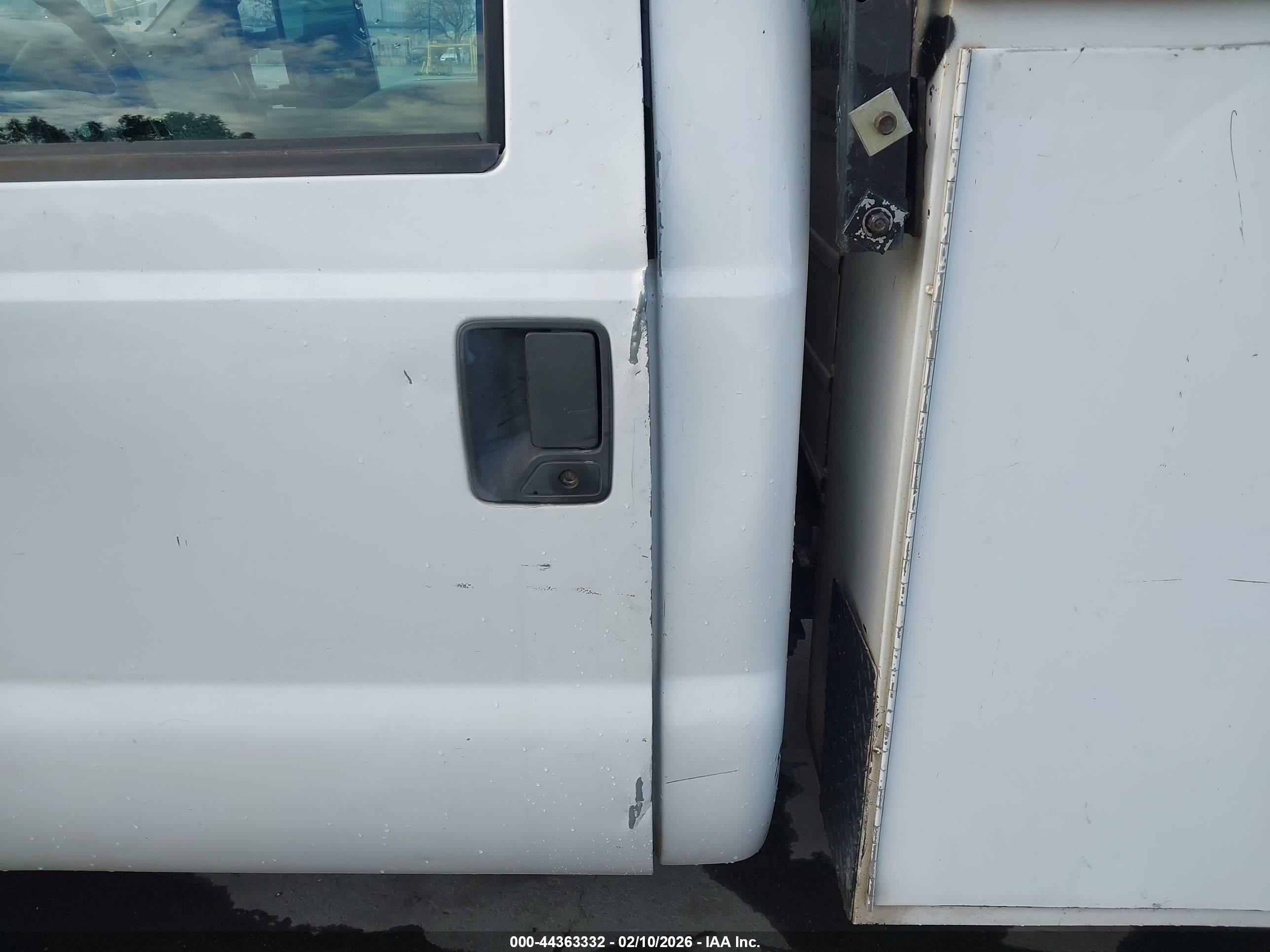 FORD F-350 image 6