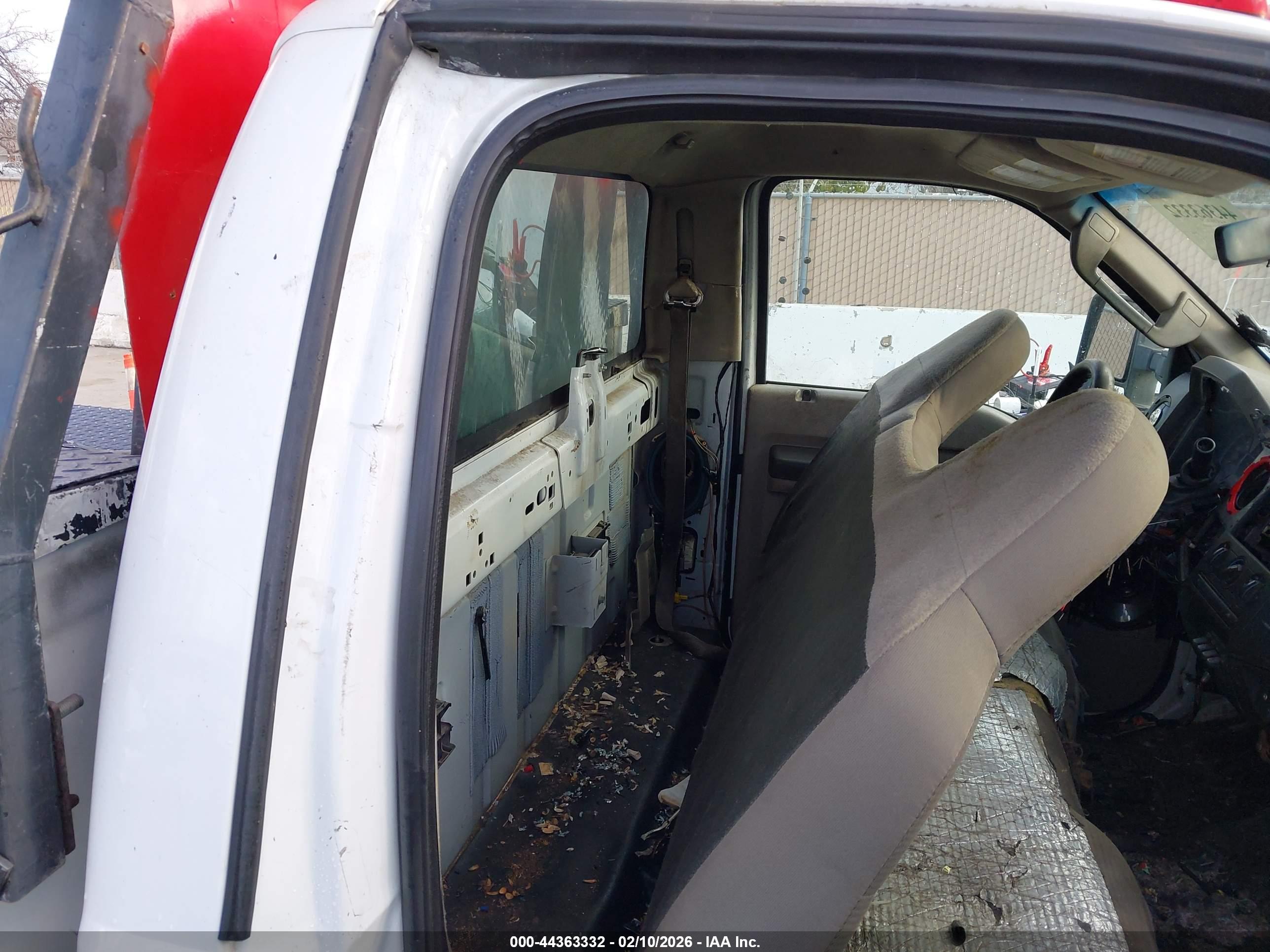 FORD F-350 image 8