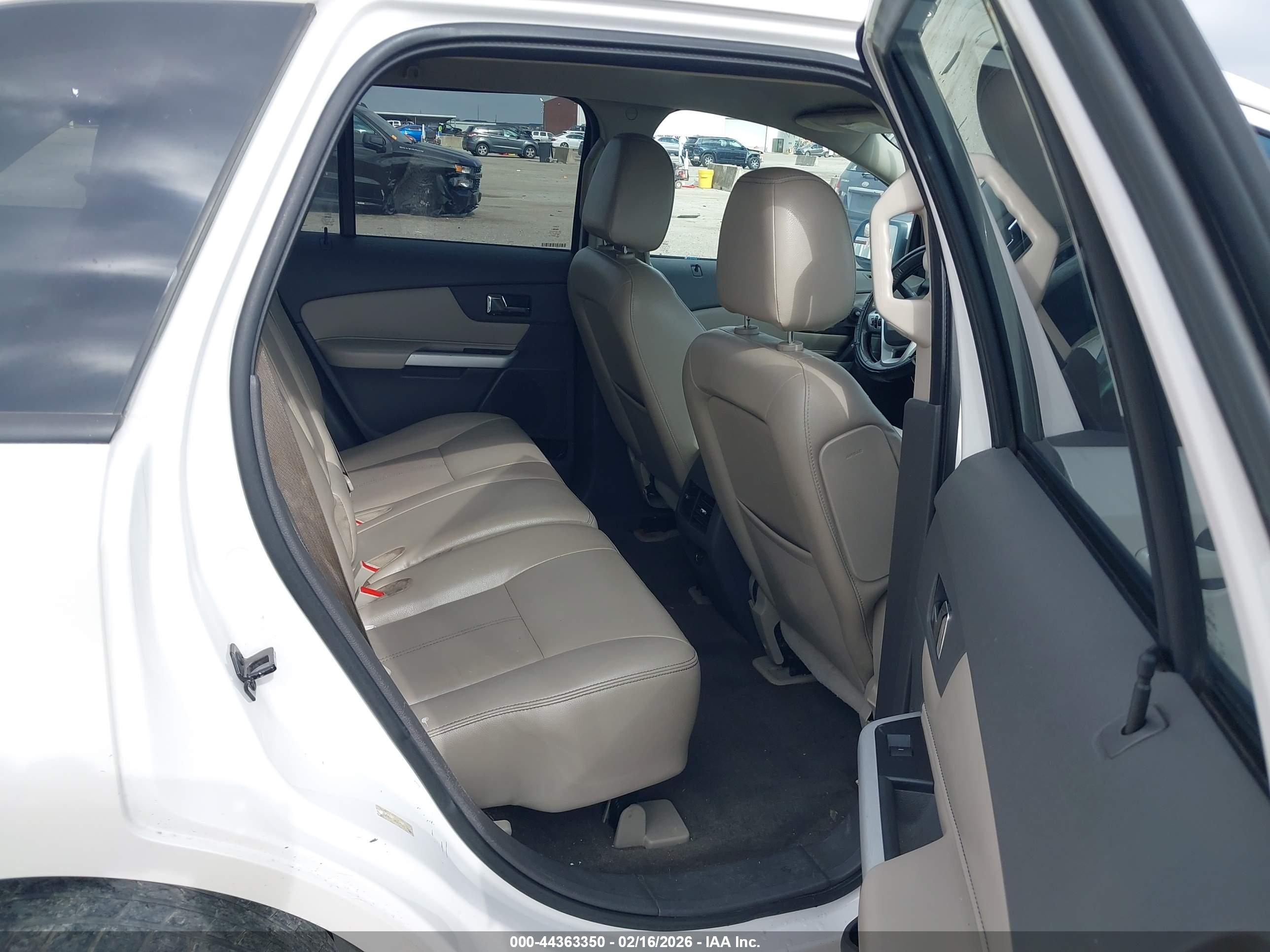 FORD EDGE image 8