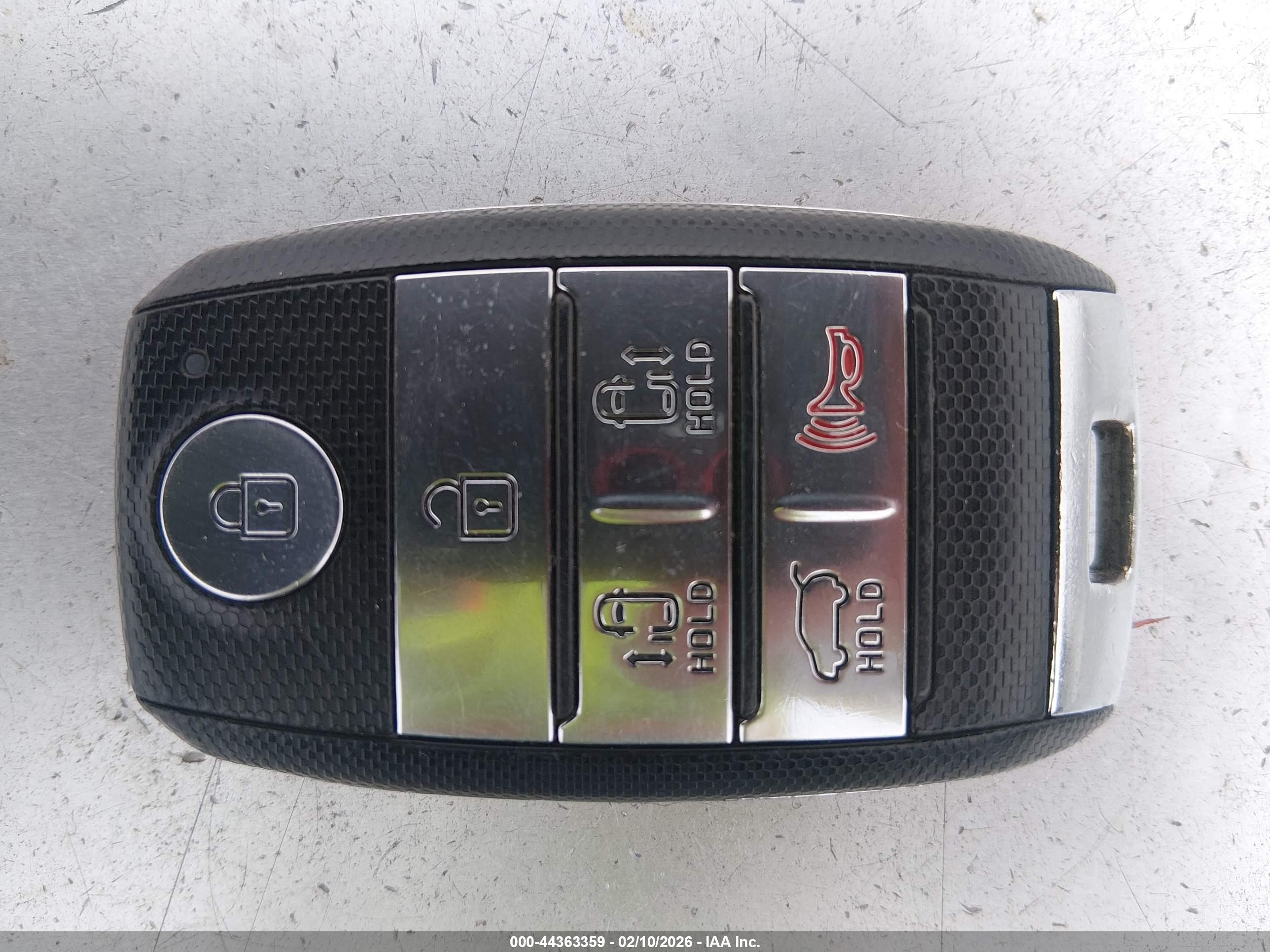 KIA SEDONA image 11