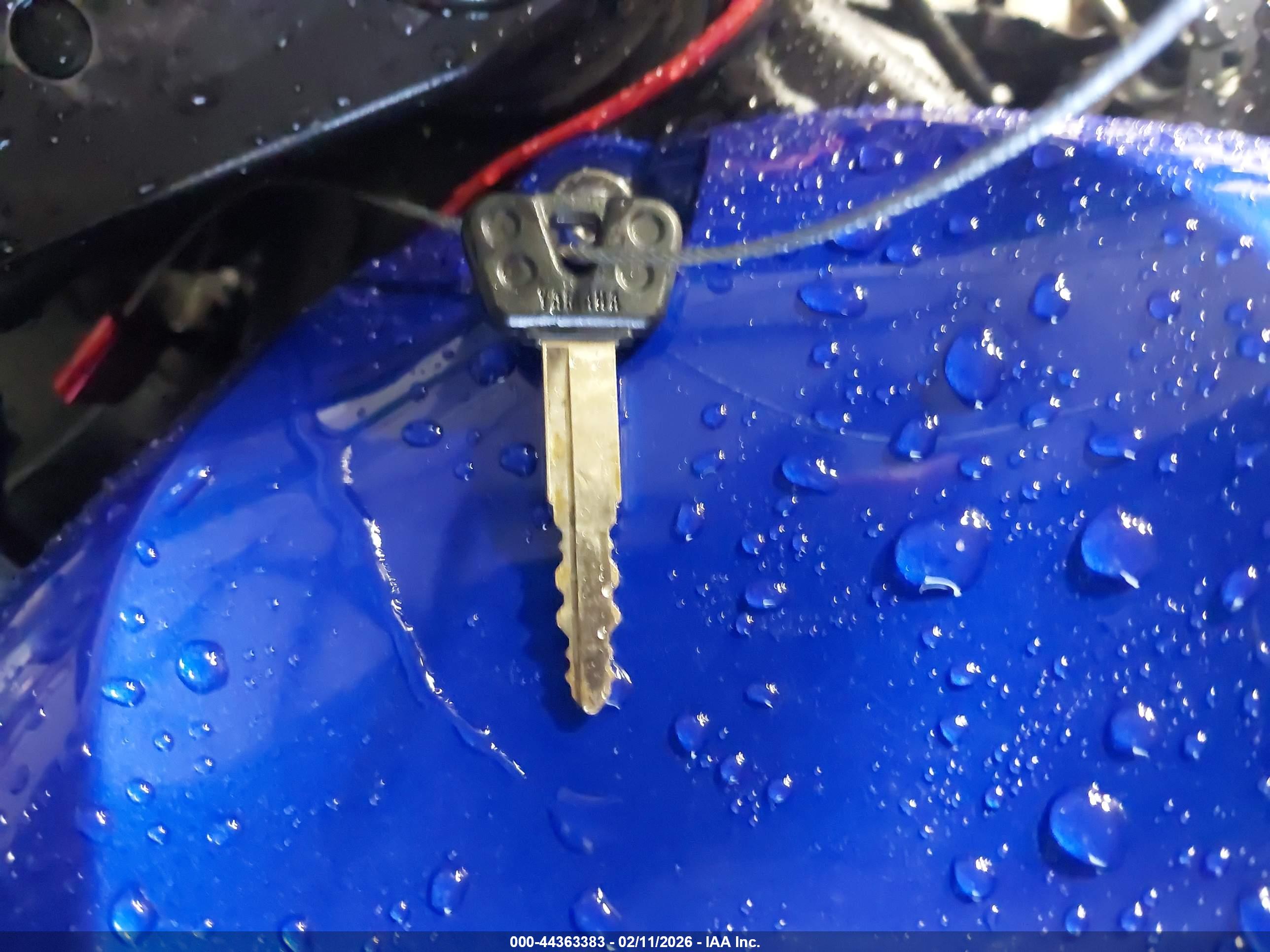 YAMAHA YZFR6 image 11