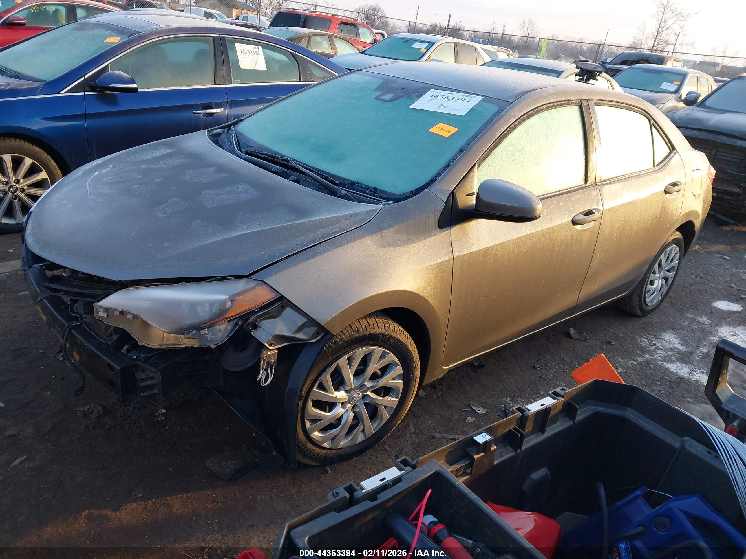 TOYOTA COROLLA image 2