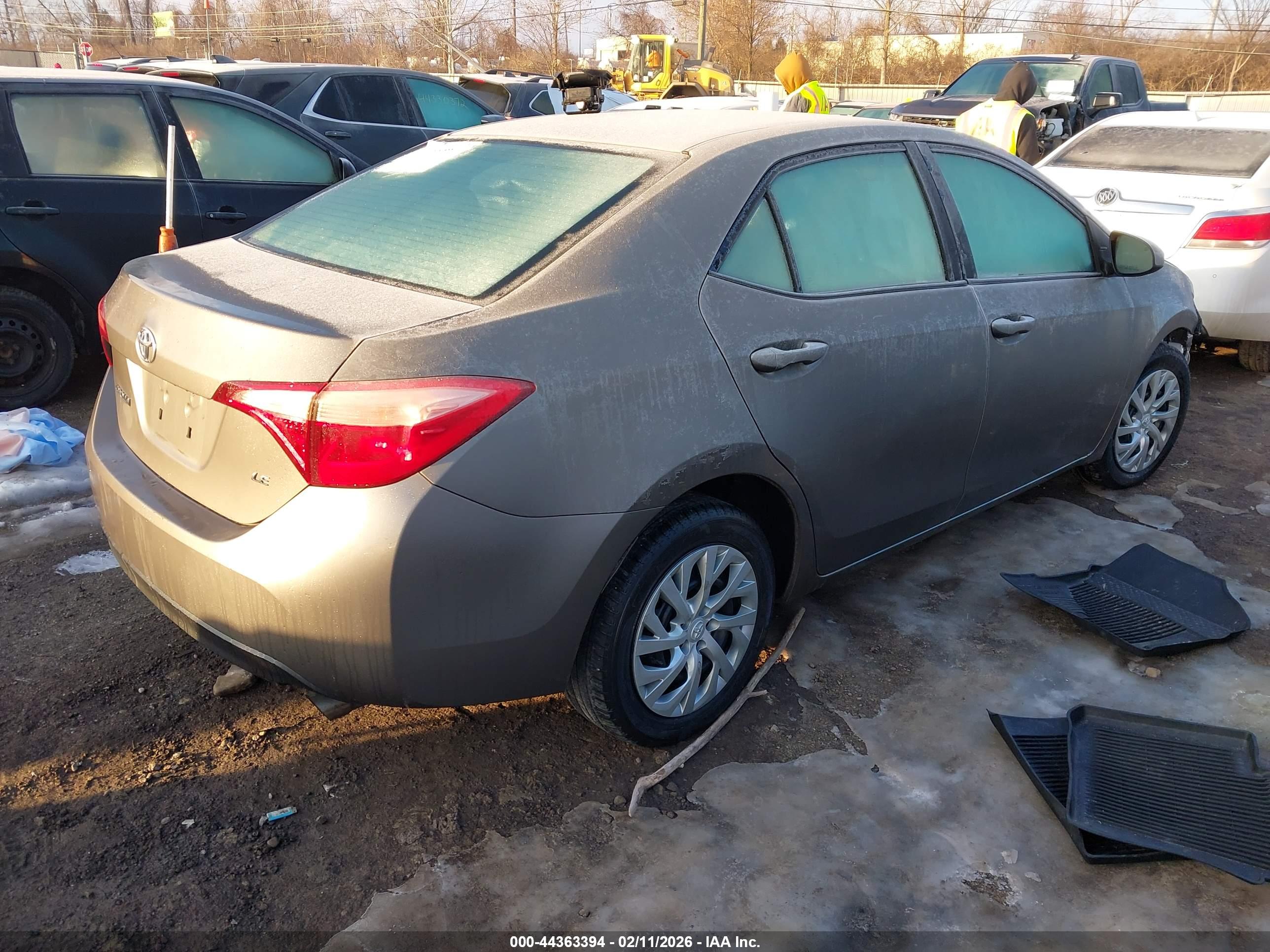 TOYOTA COROLLA image 4