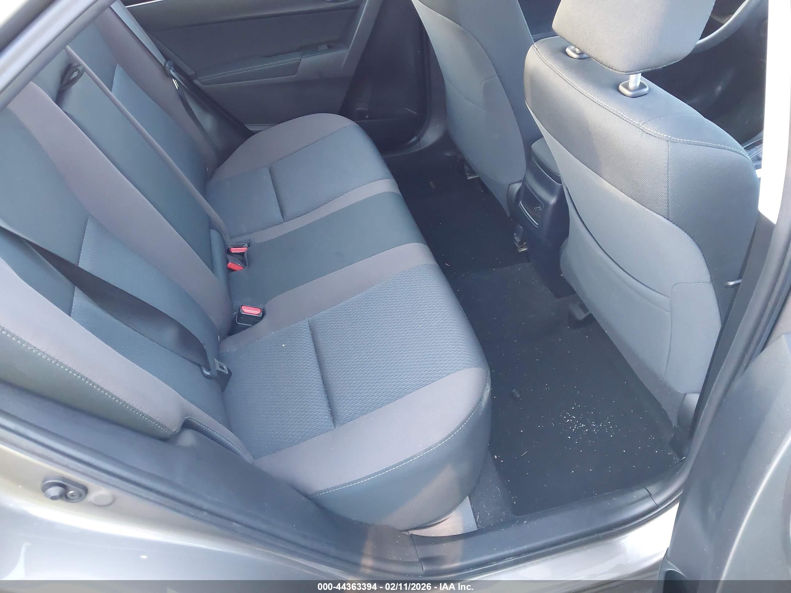 TOYOTA COROLLA image 8
