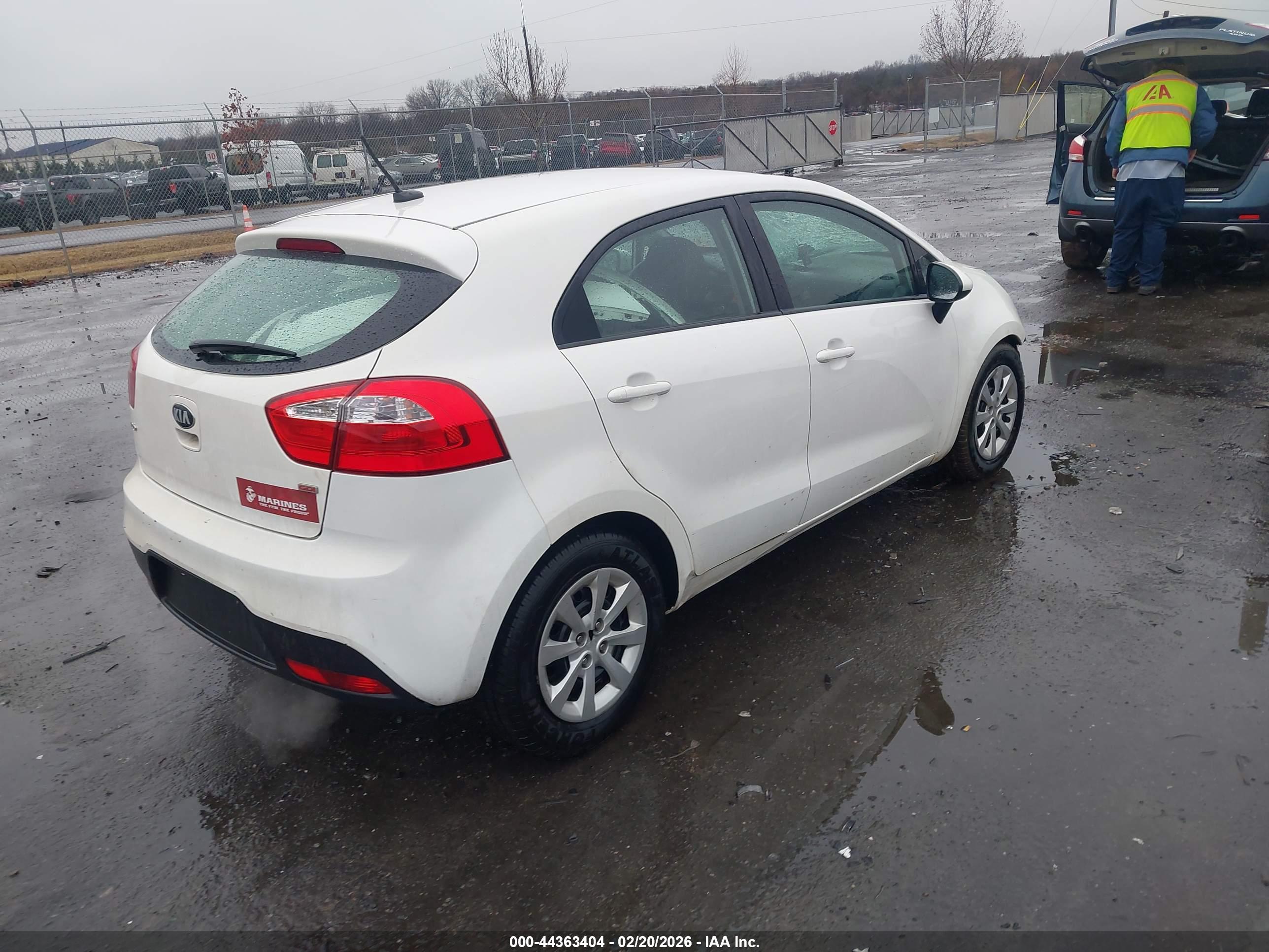 KIA RIO image 4