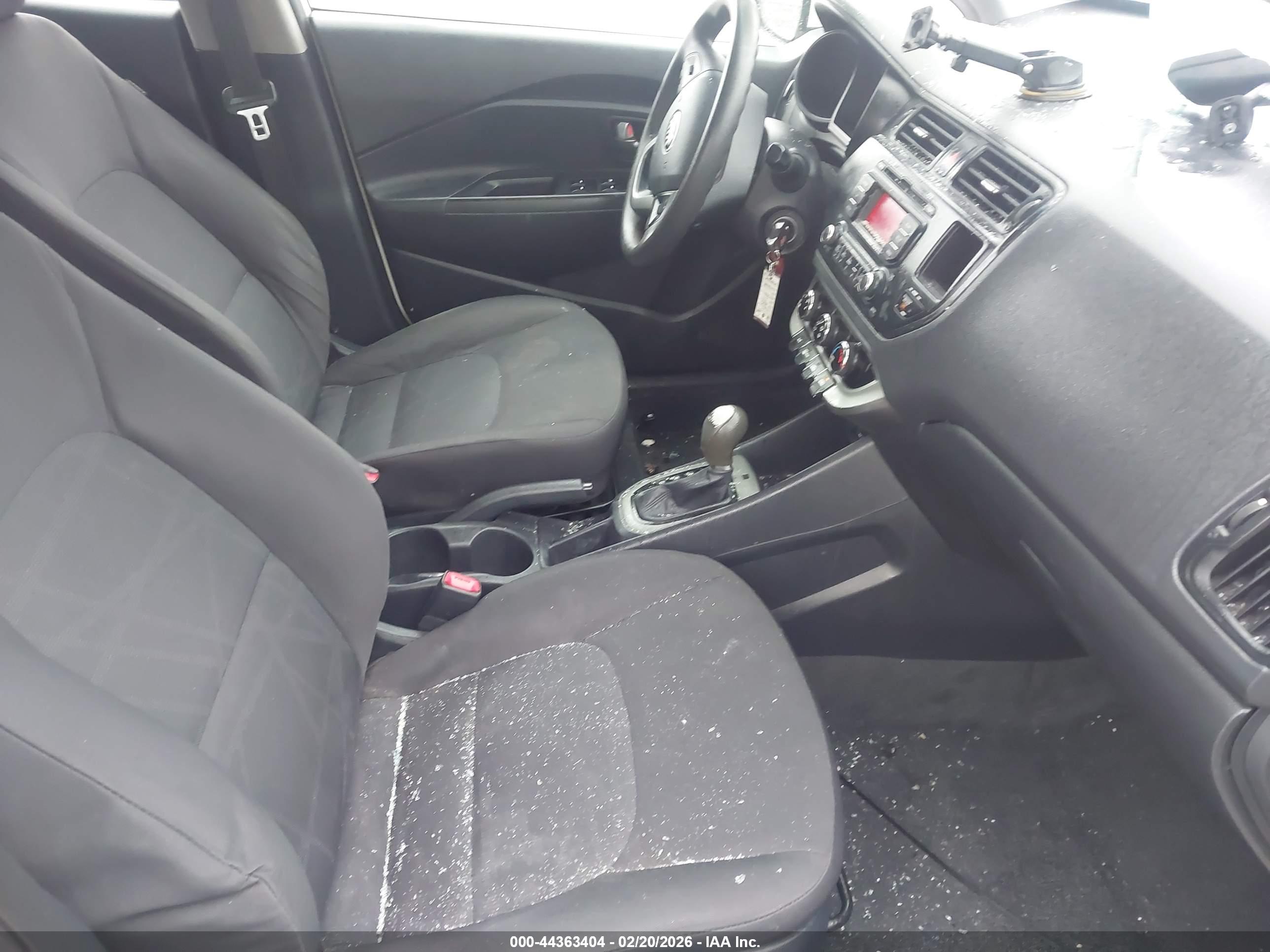 KIA RIO image 5