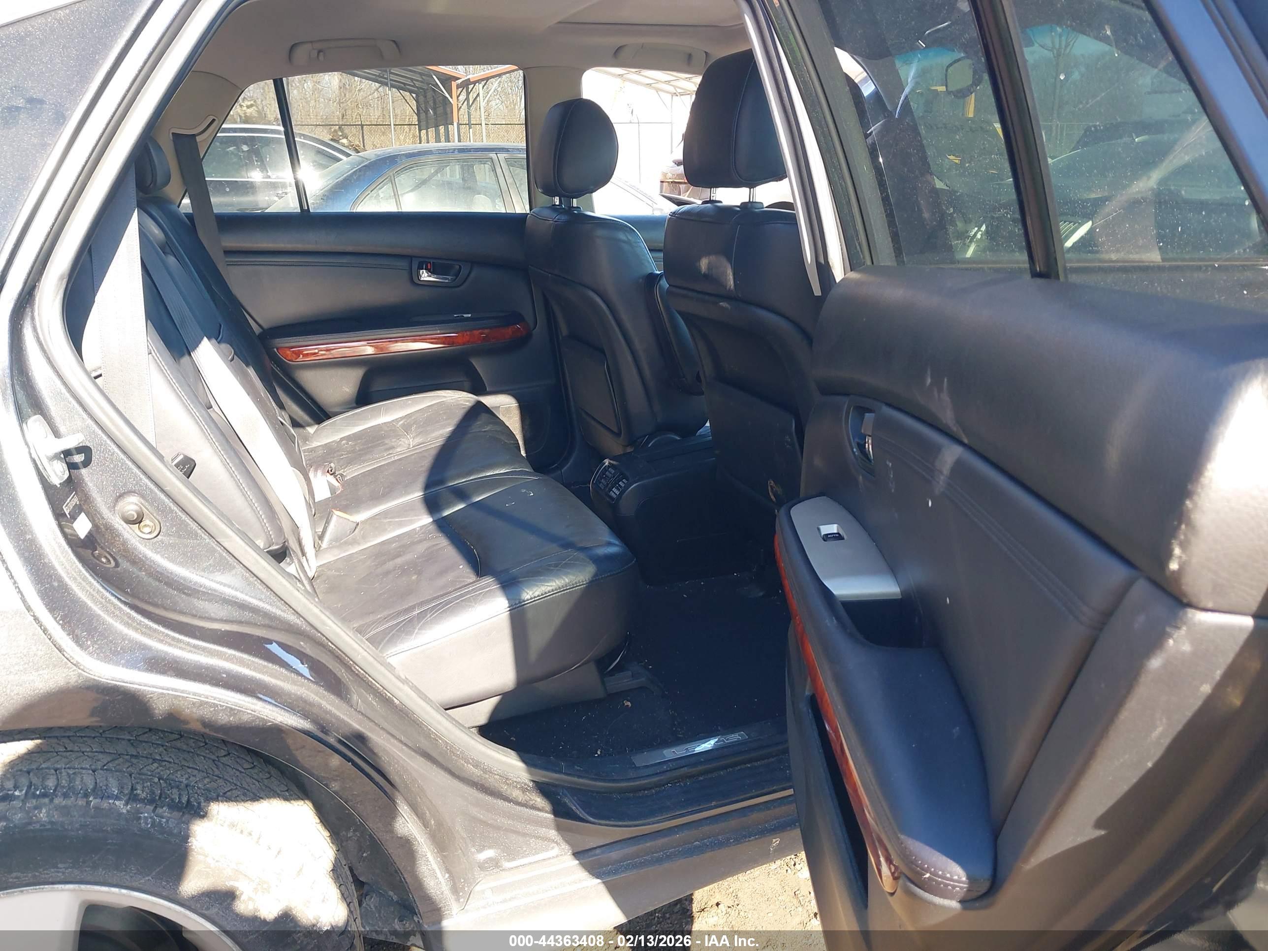 LEXUS RX image 8