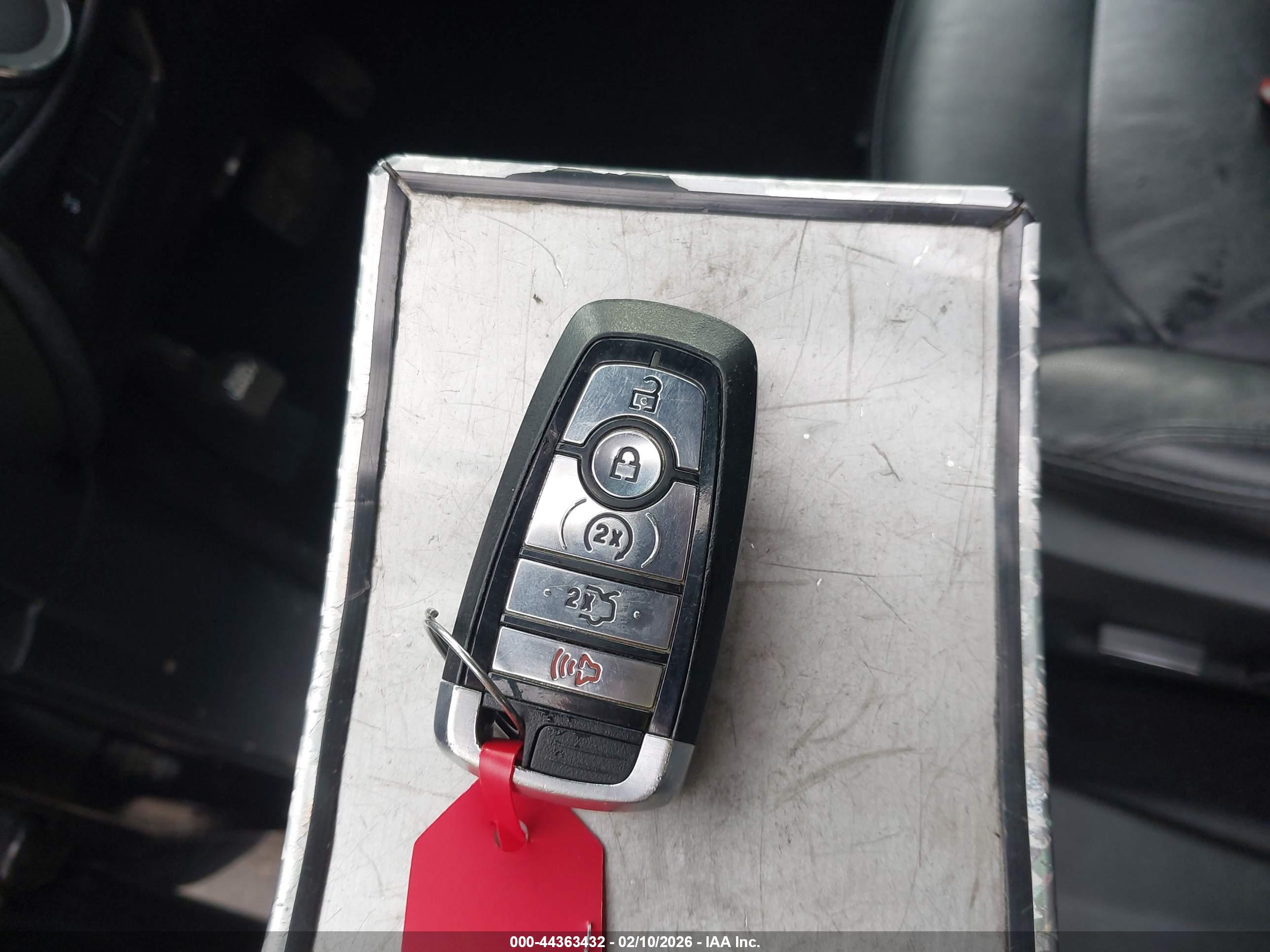 FORD EXPLORER image 11