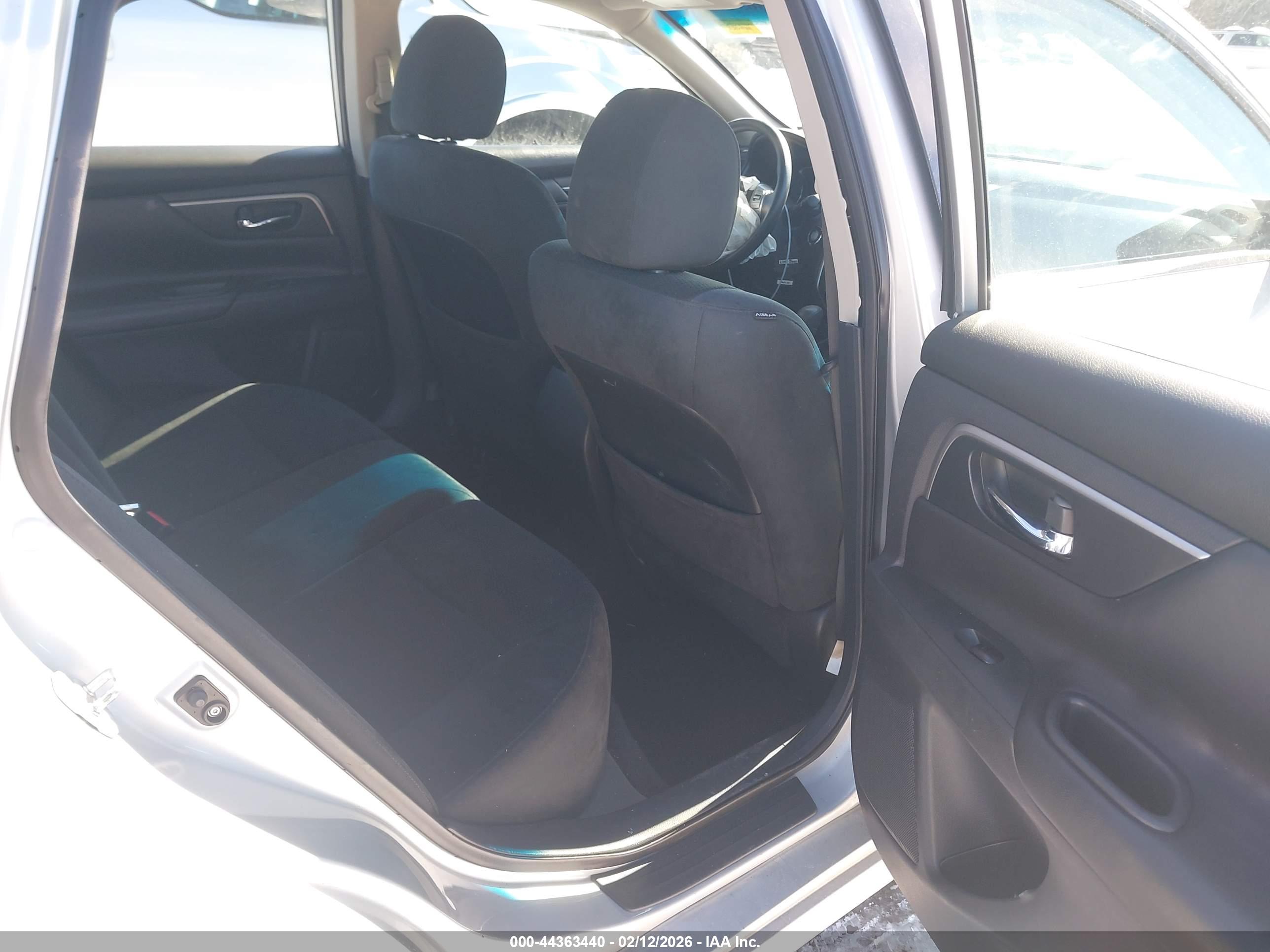 NISSAN ALTIMA image 8