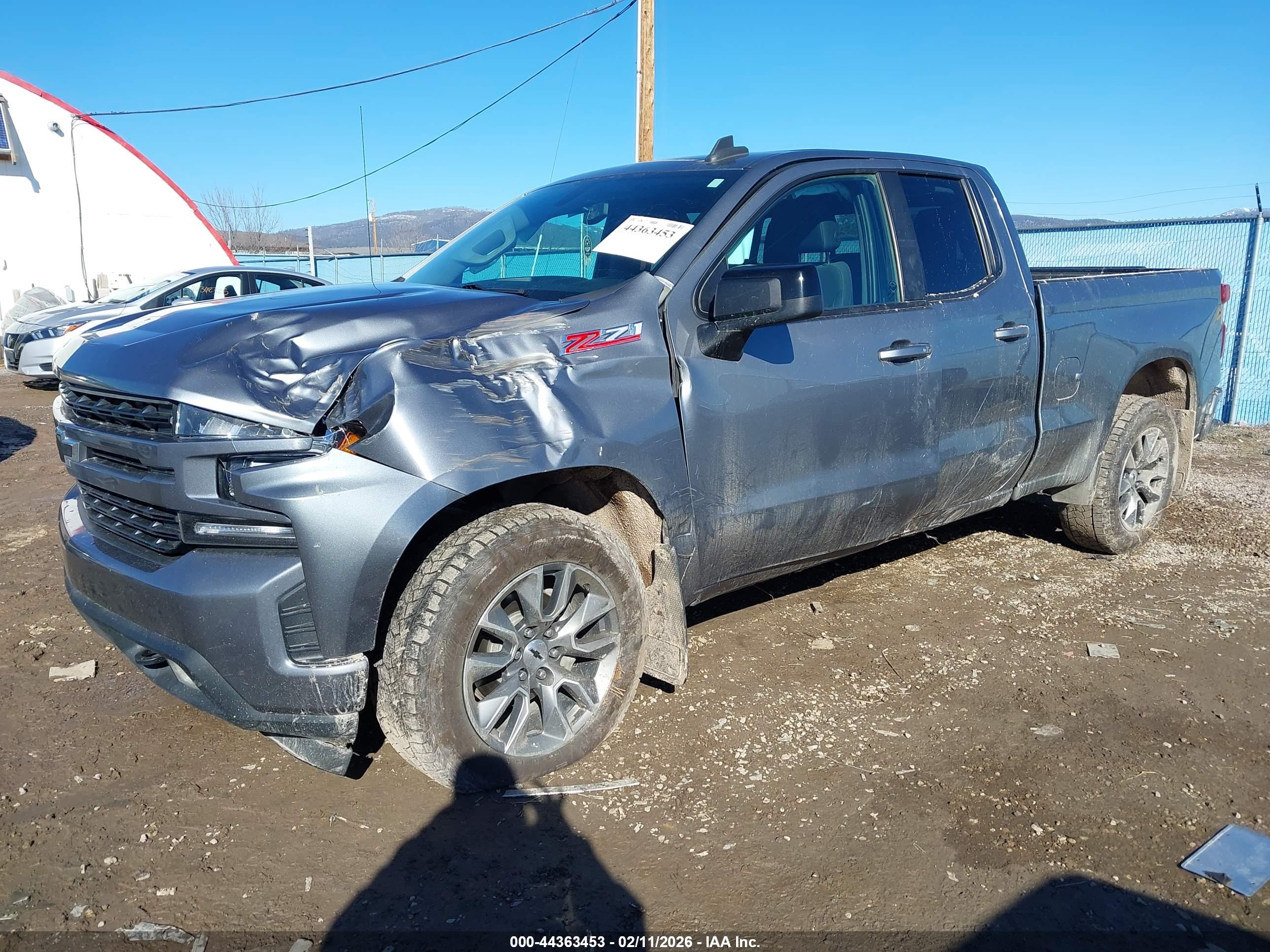 CHEVROLET SILVERADO image 2