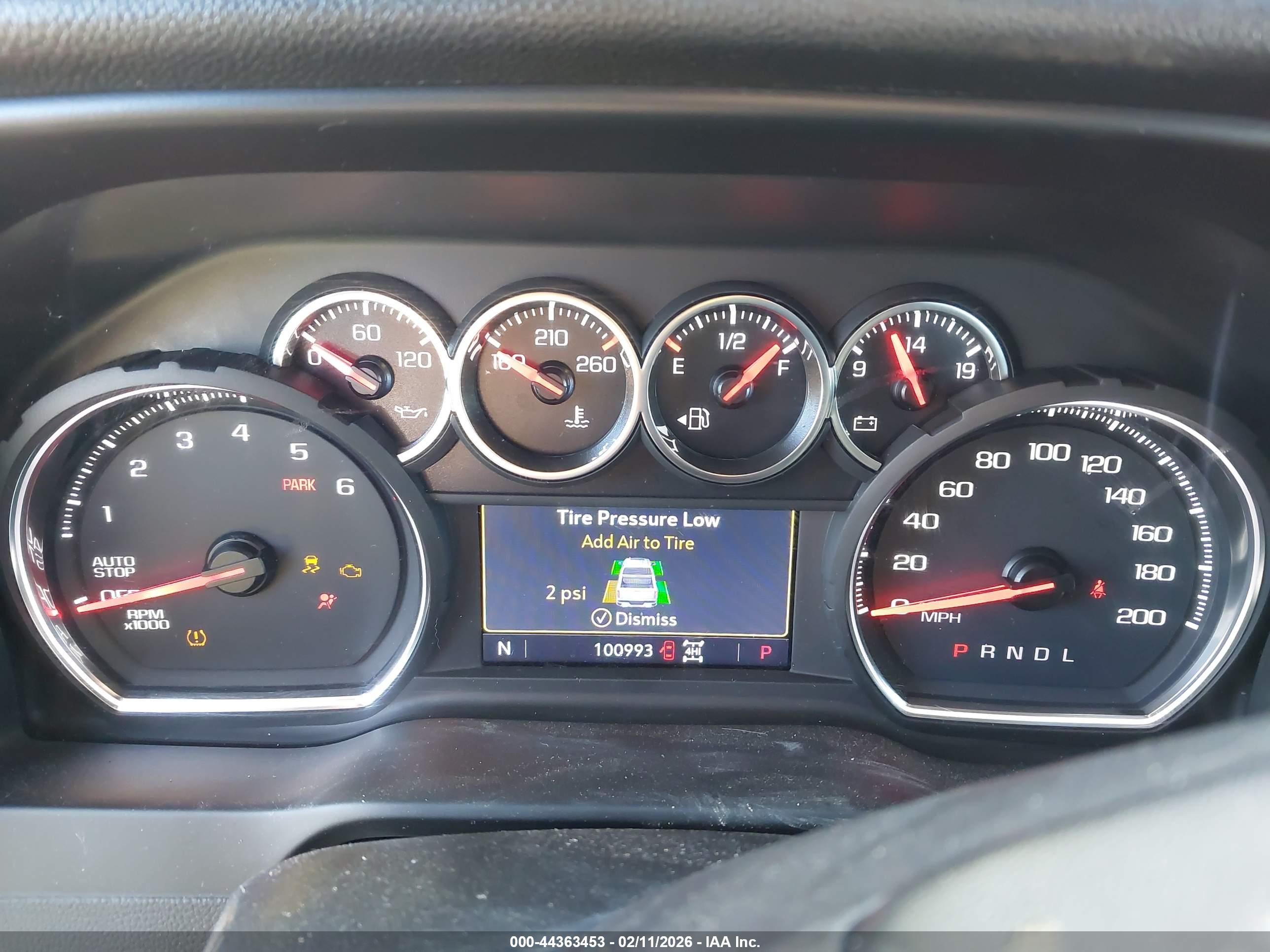 CHEVROLET SILVERADO image 7