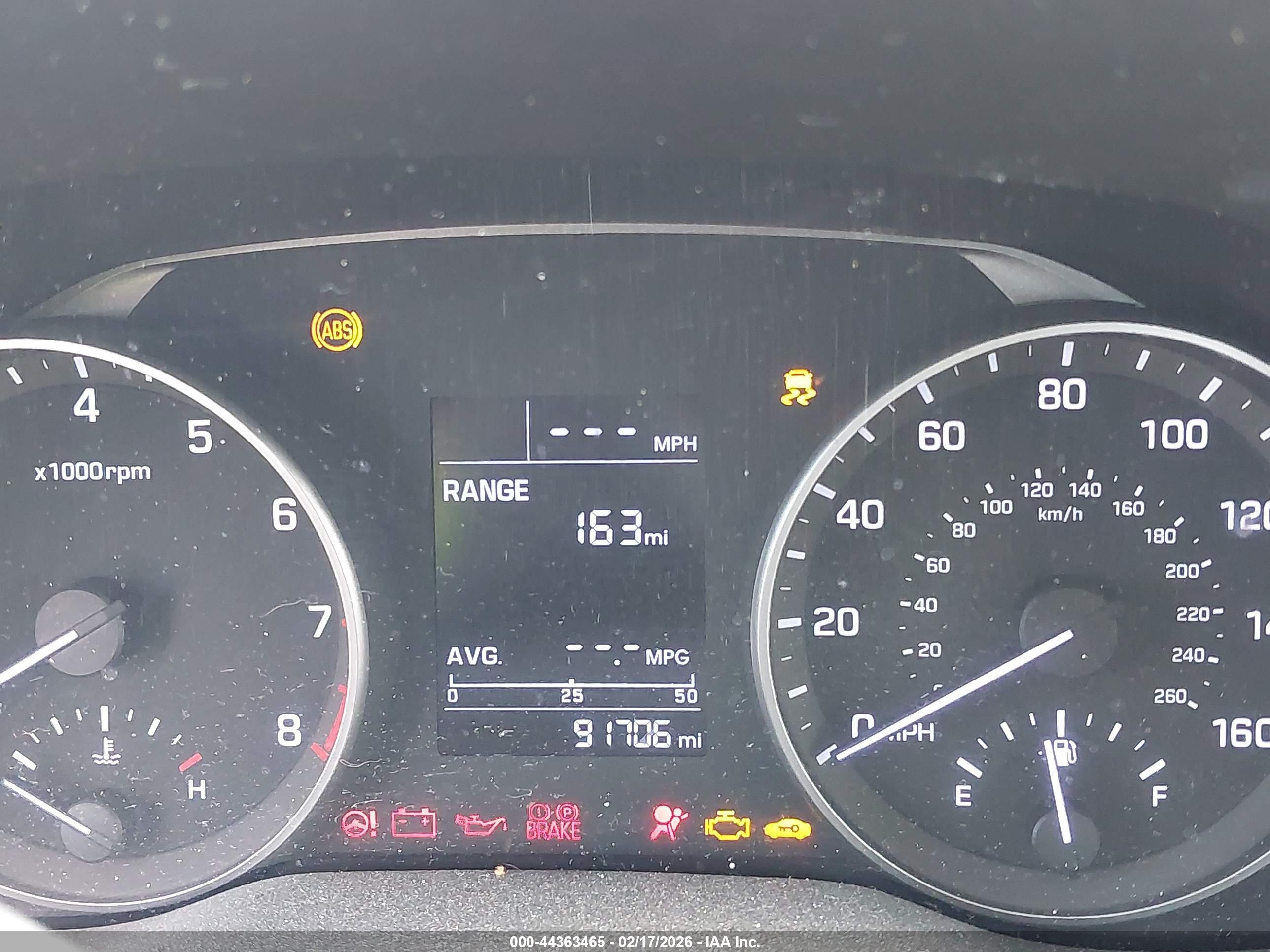 HYUNDAI ELANTRA image 7