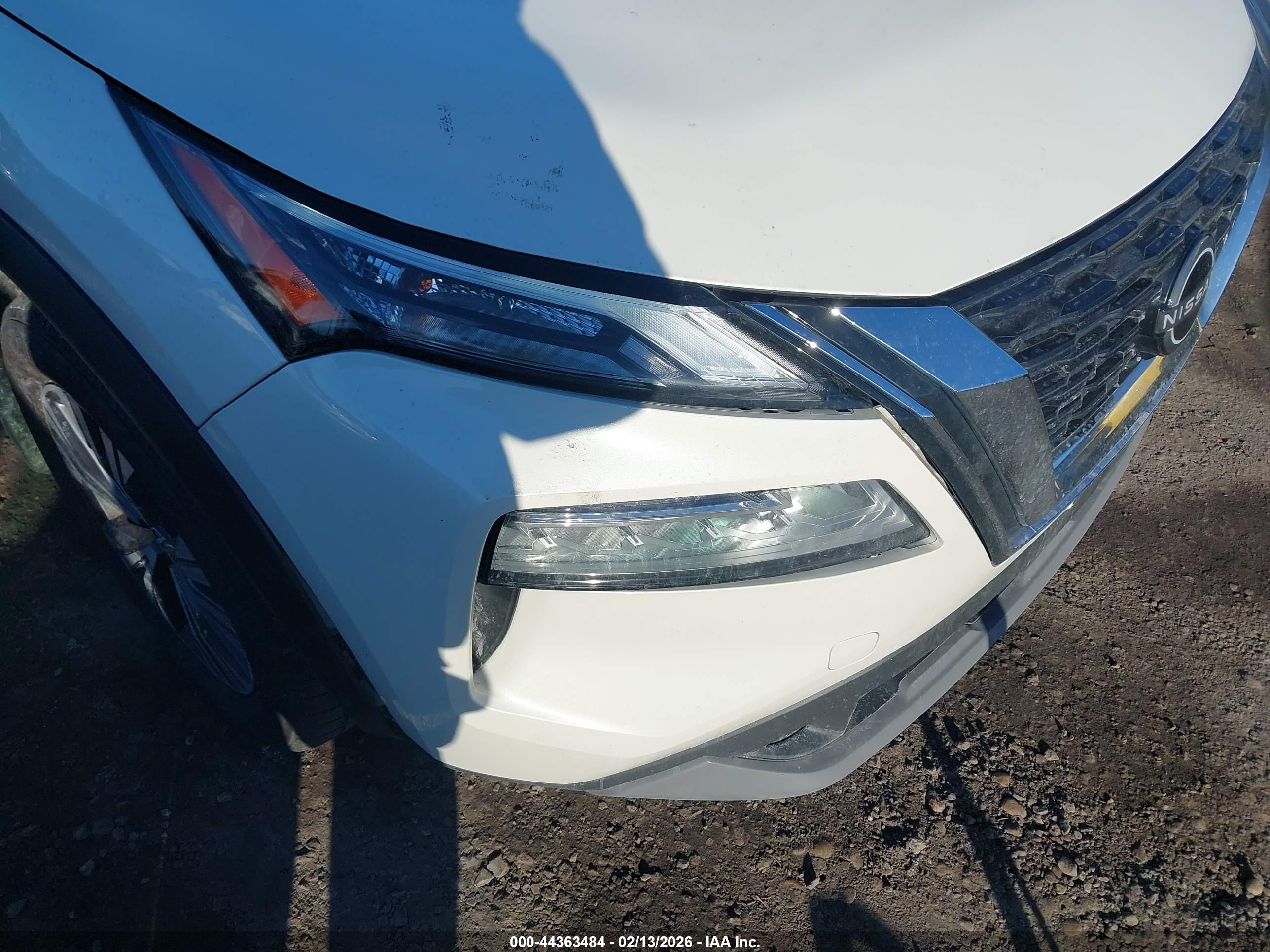 NISSAN ROGUE image 6