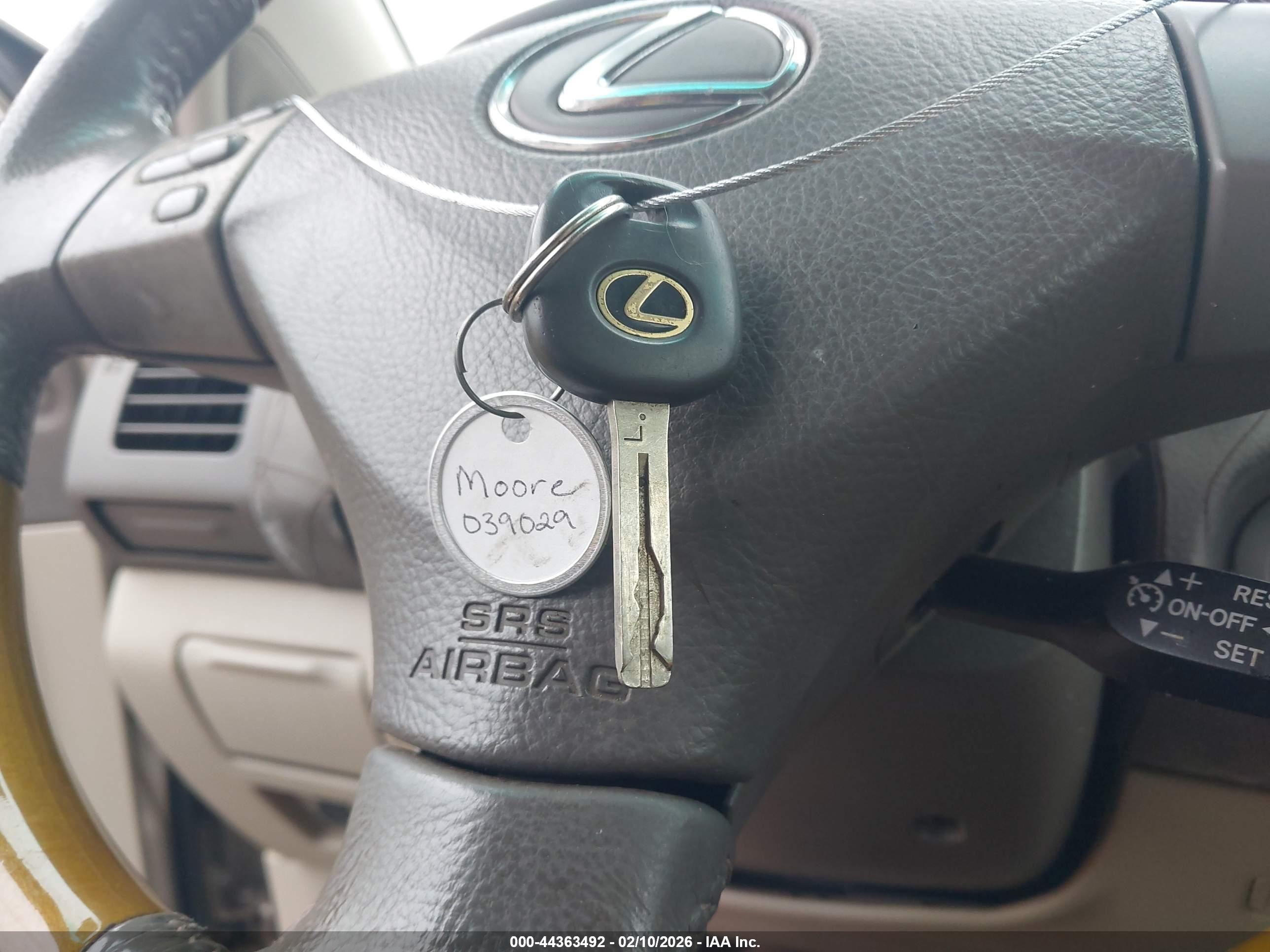 LEXUS RX image 11