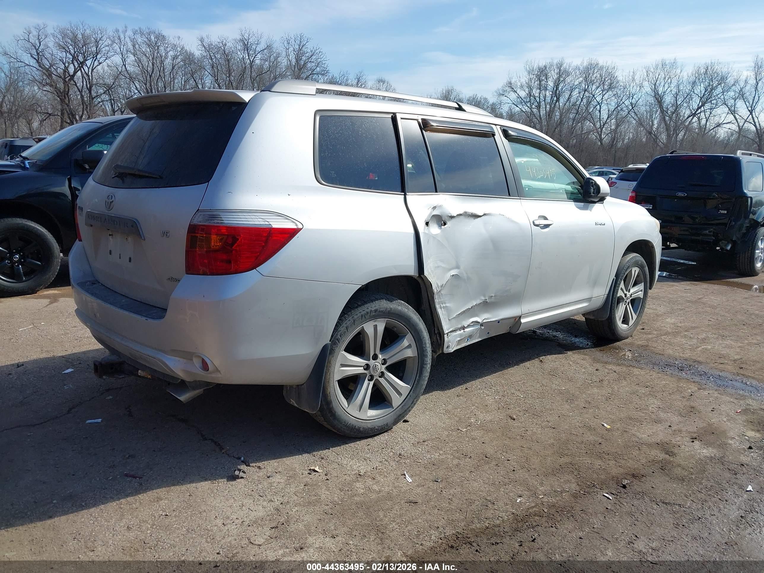 TOYOTA HIGHLANDER image 4
