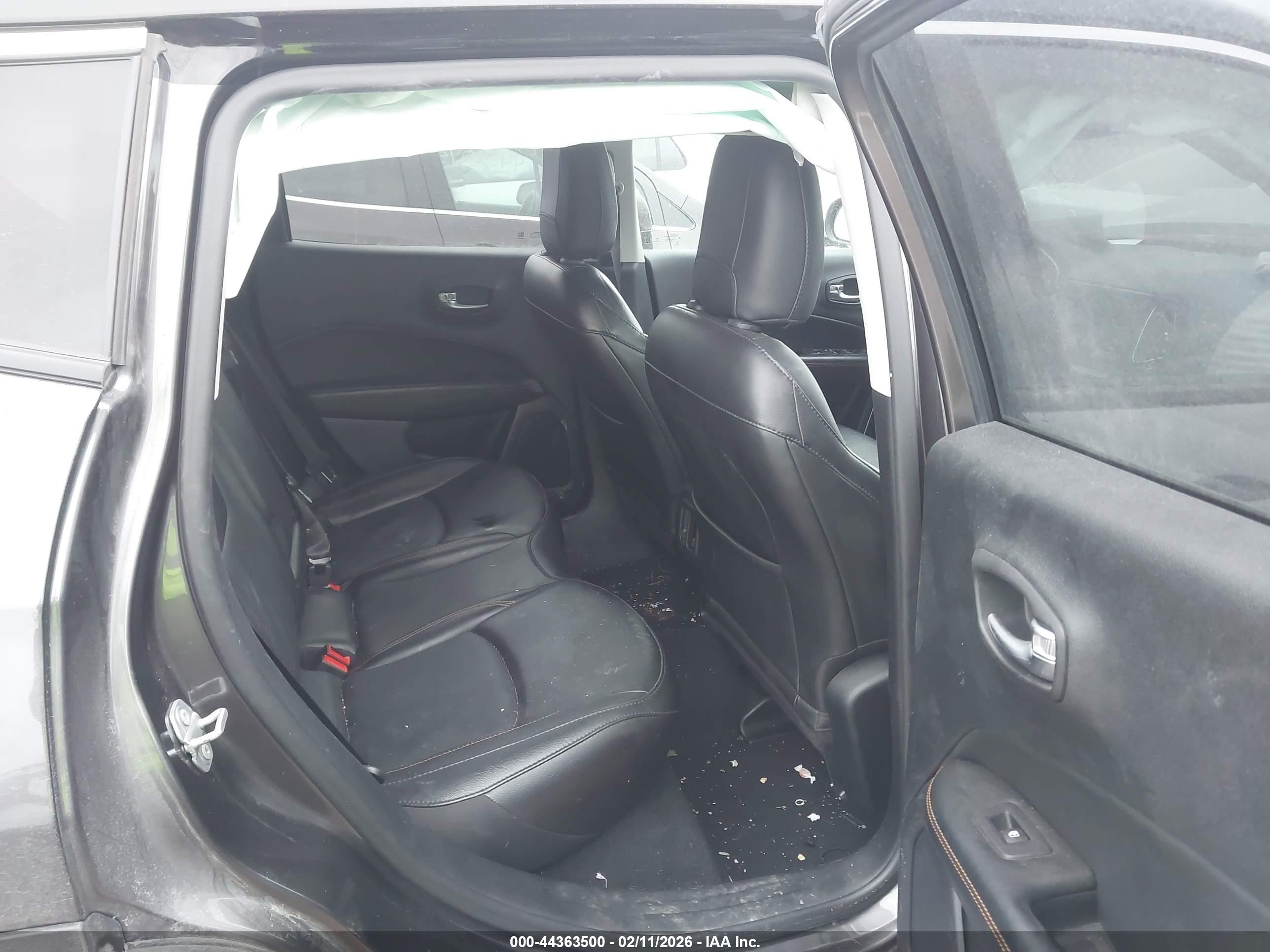 JEEP COMPASS image 8
