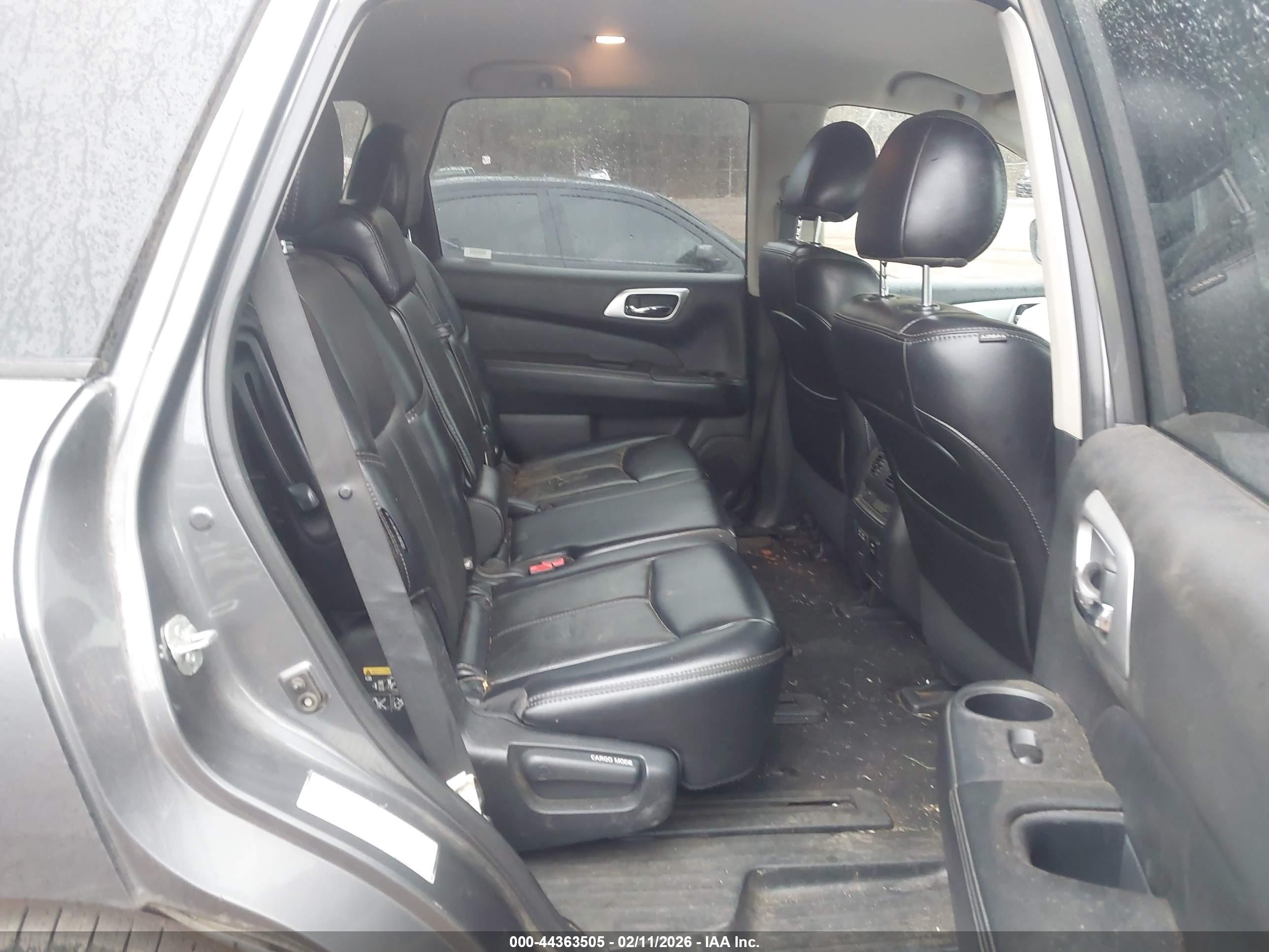 NISSAN PATHFINDER image 8