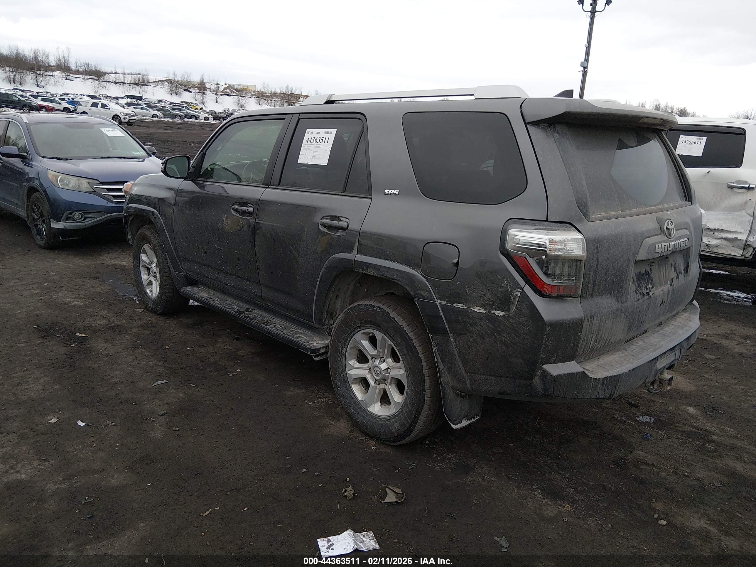 TOYOTA 4RUNNER image 3