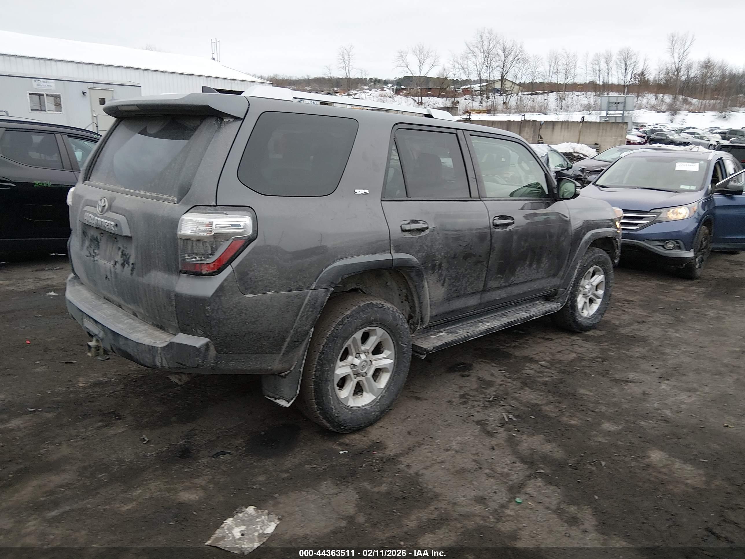 TOYOTA 4RUNNER image 4