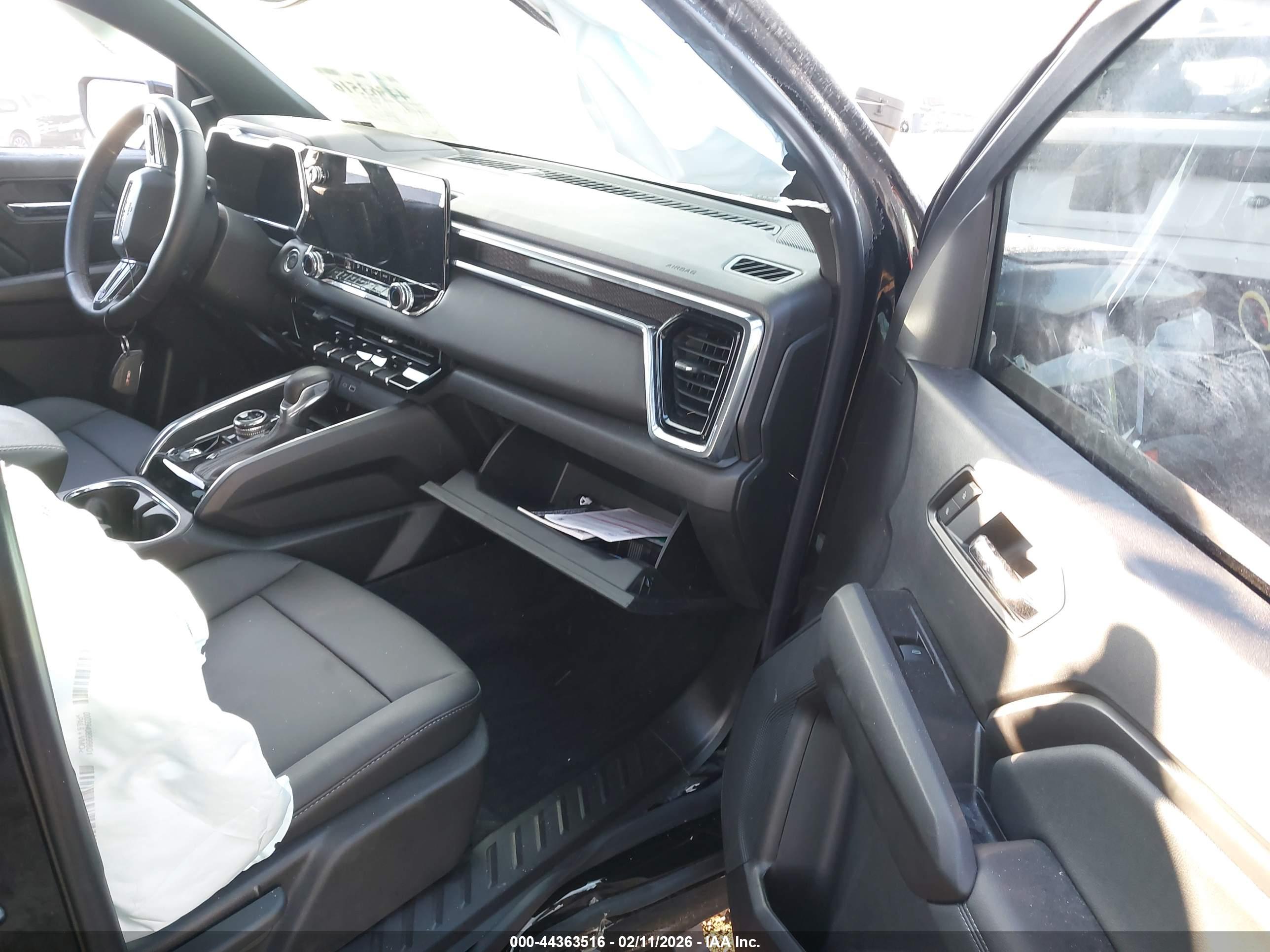GMC CANYON image 5