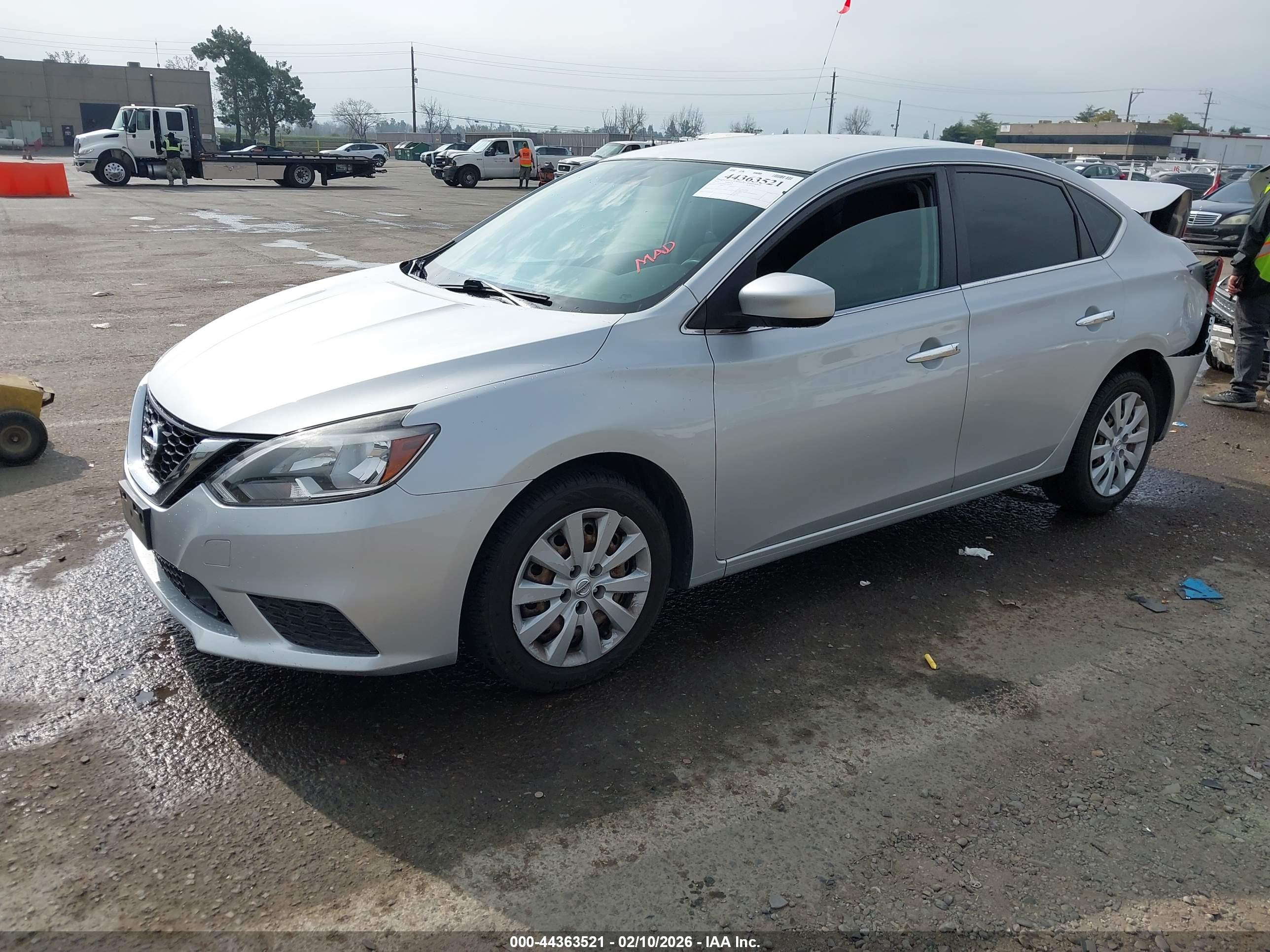 NISSAN SENTRA image 2