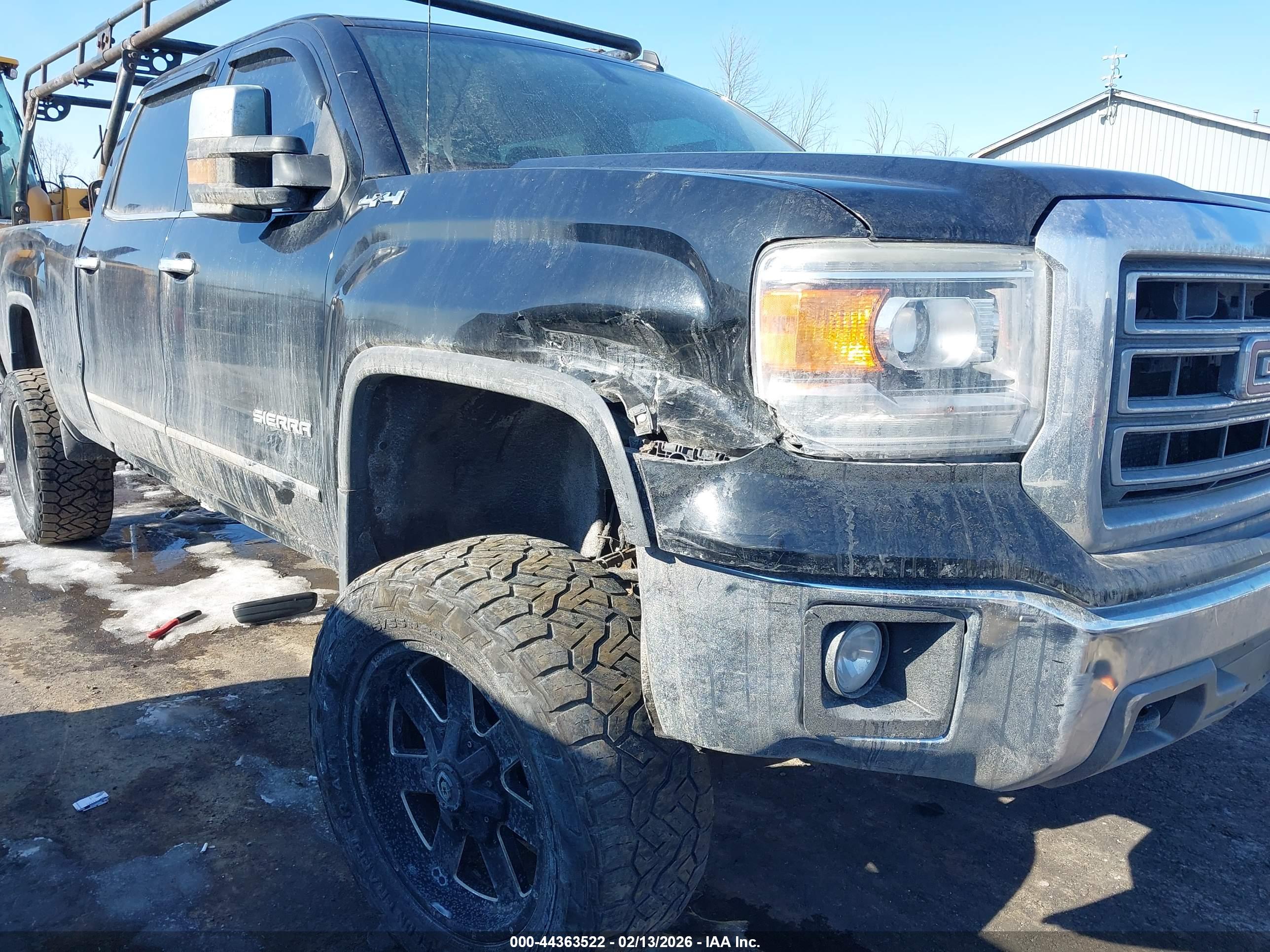 GMC SIERRA image 6