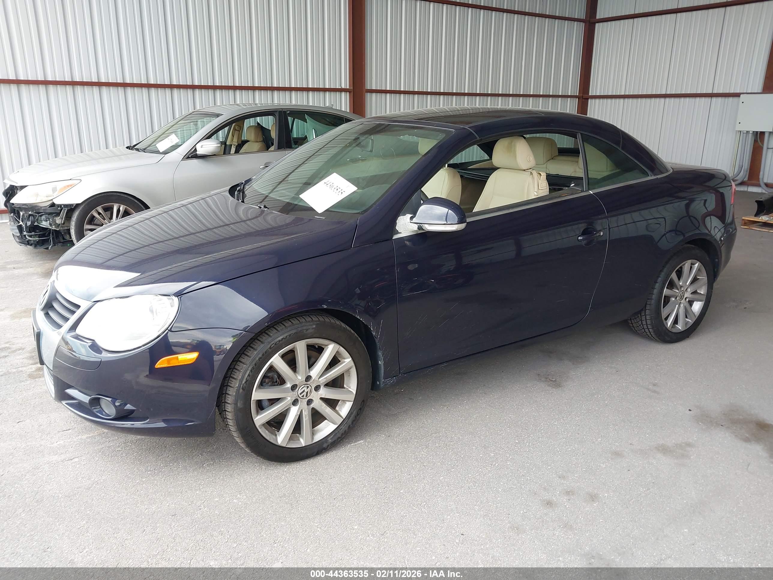 VOLKSWAGEN EOS image 2