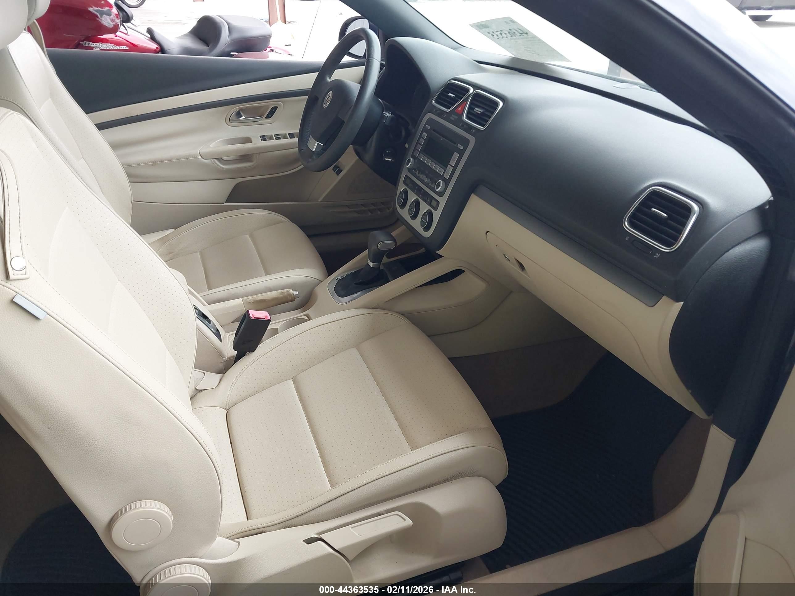 VOLKSWAGEN EOS image 5