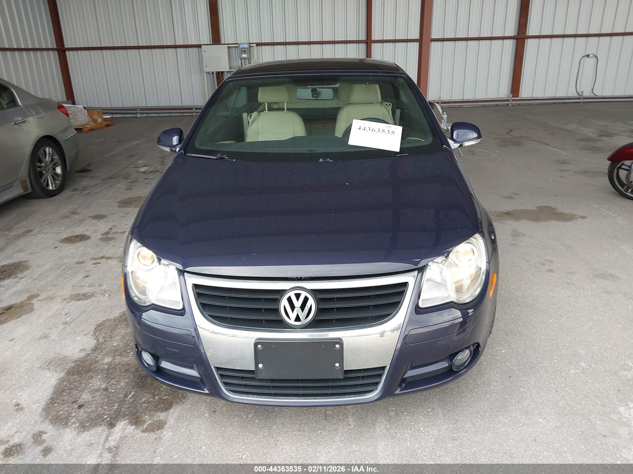 VOLKSWAGEN EOS image 6
