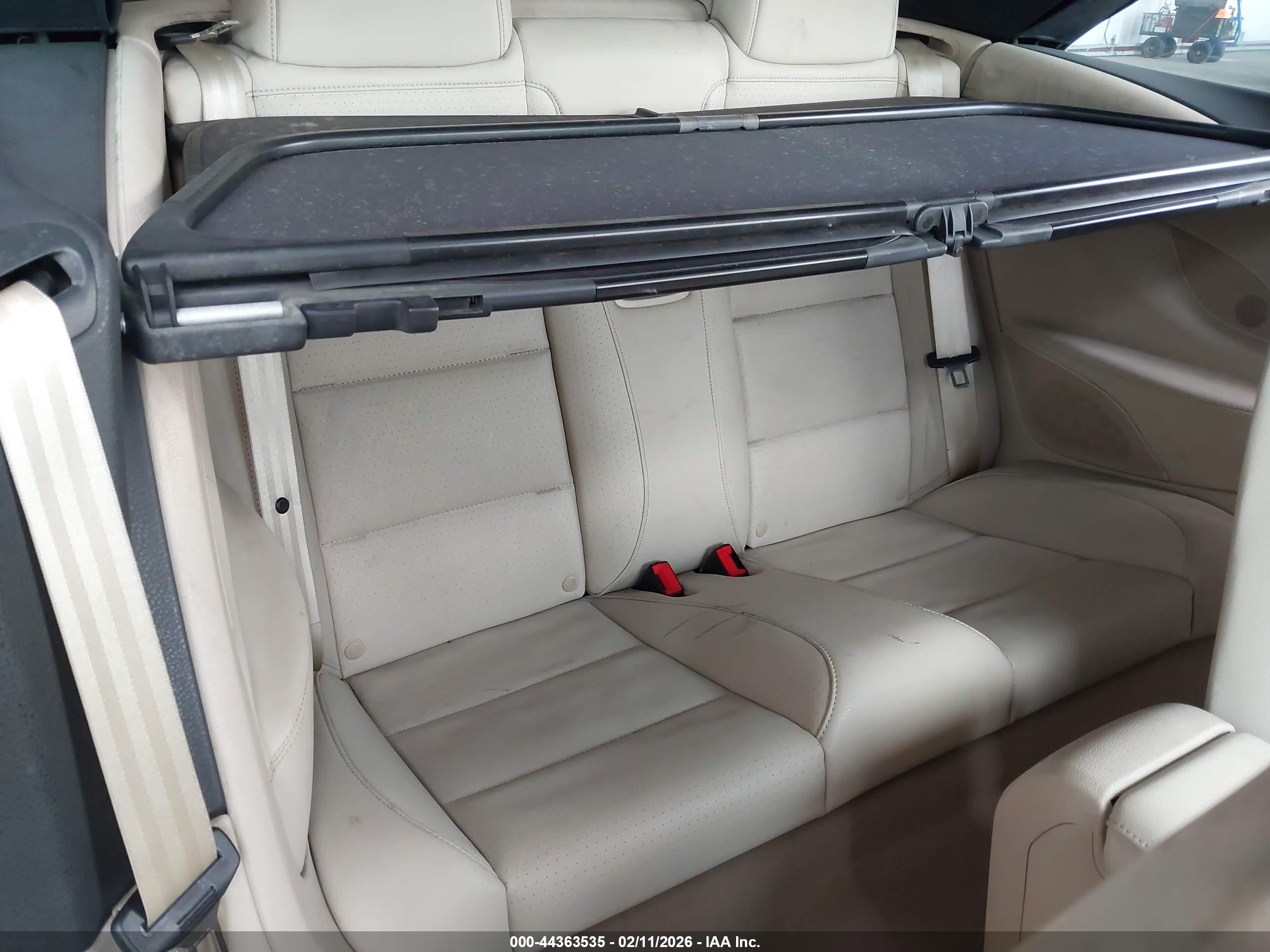 VOLKSWAGEN EOS image 8