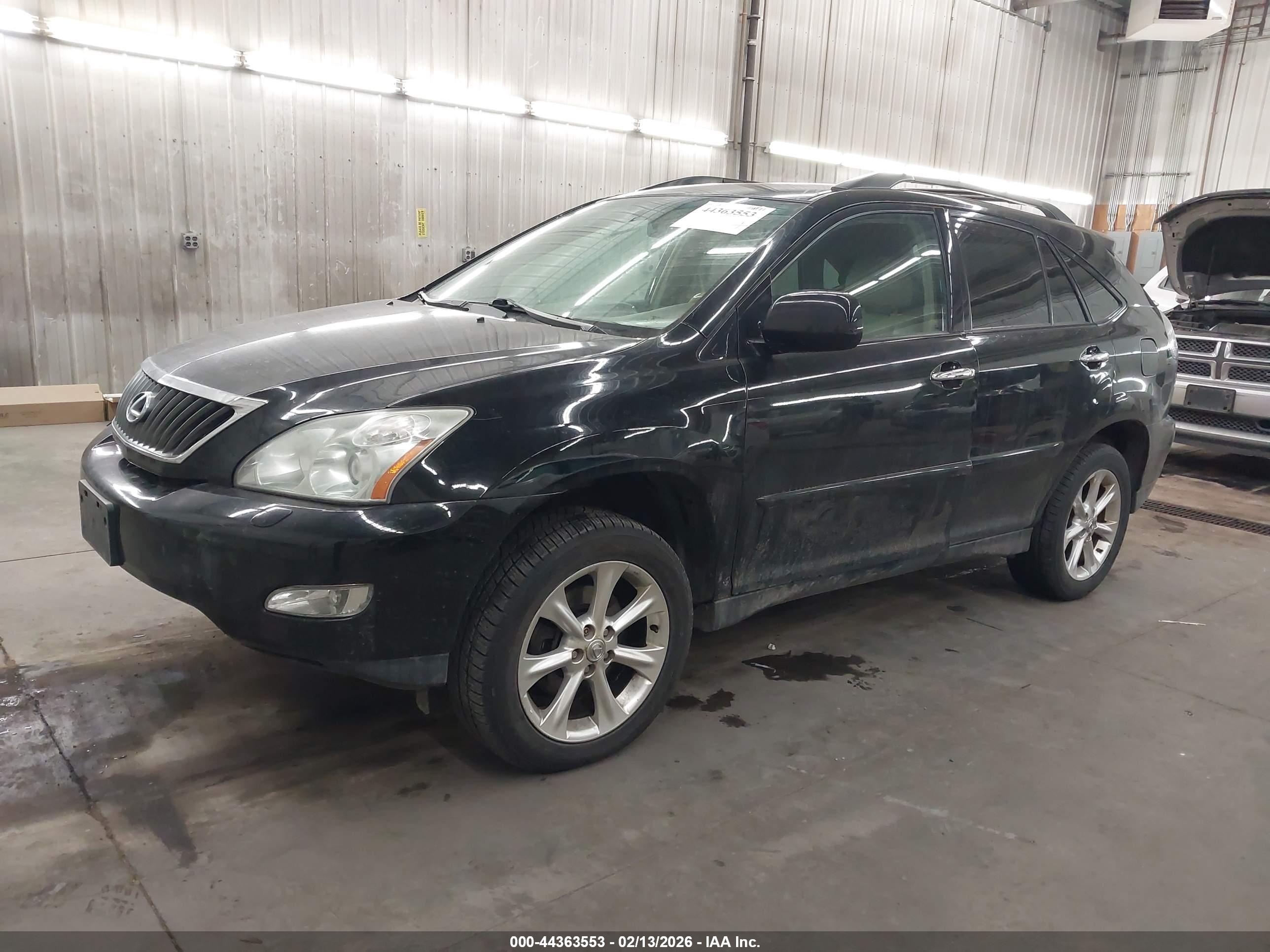 LEXUS RX image 2