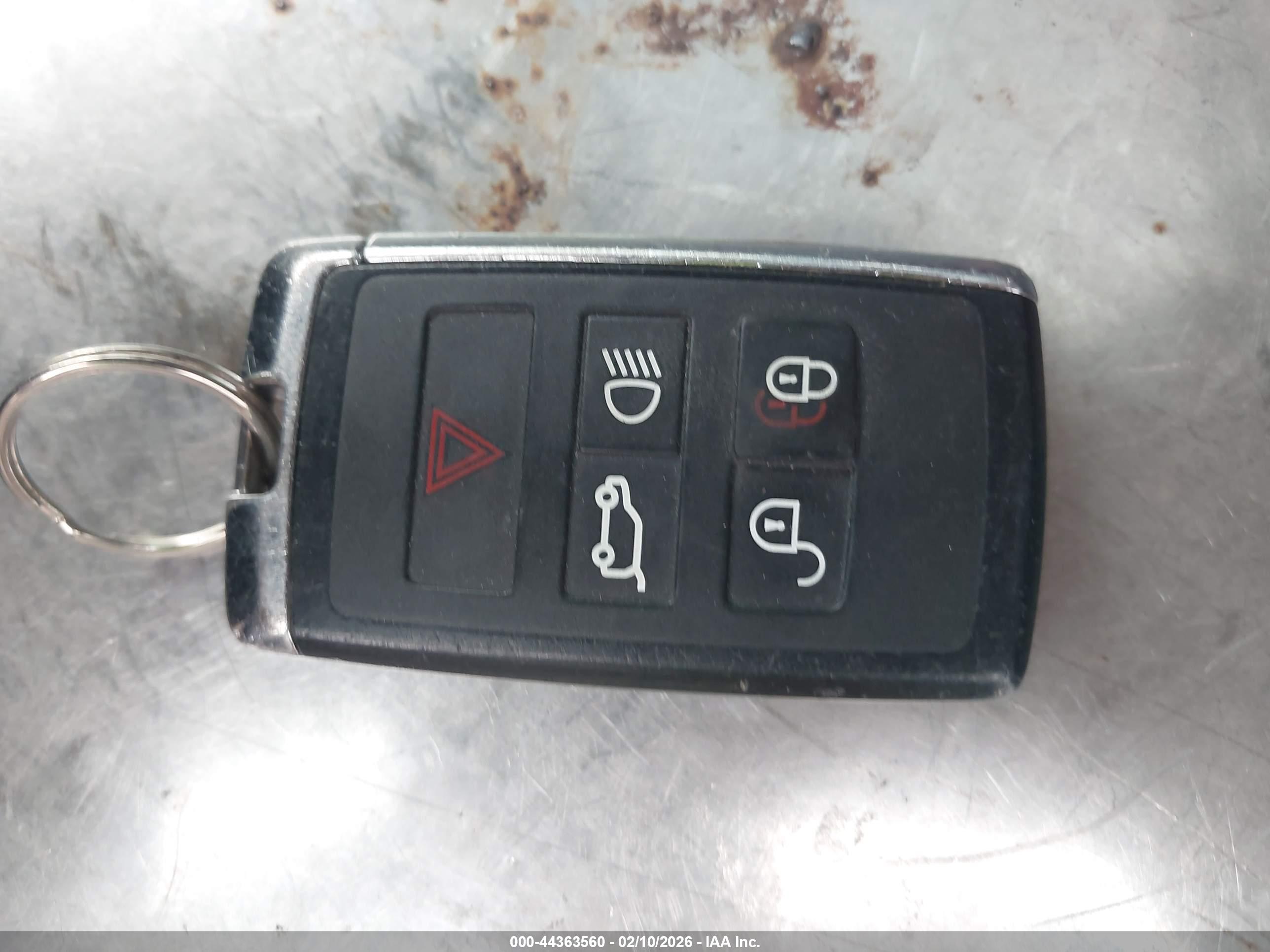 LAND ROVER image 11