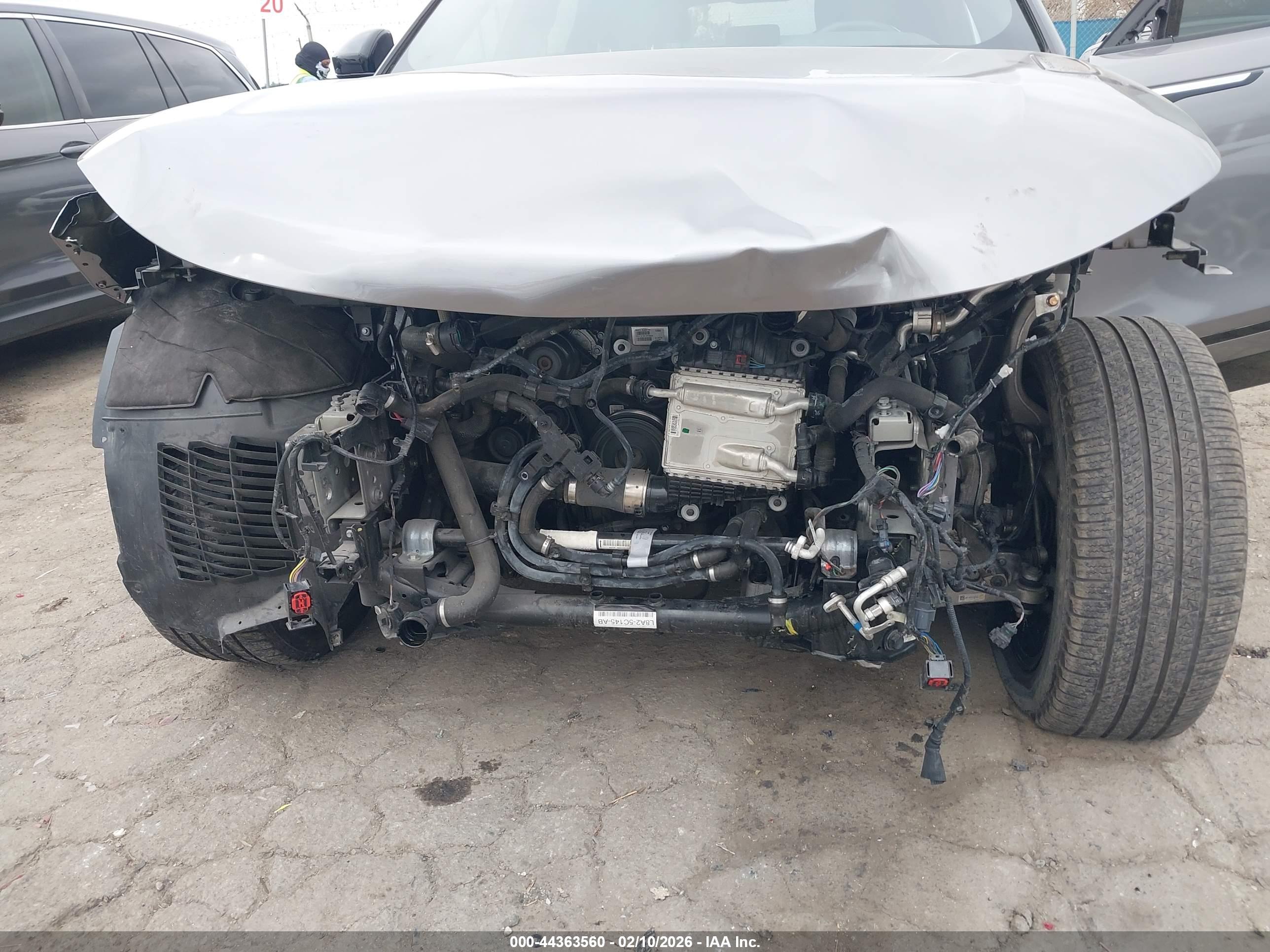 LAND ROVER image 6