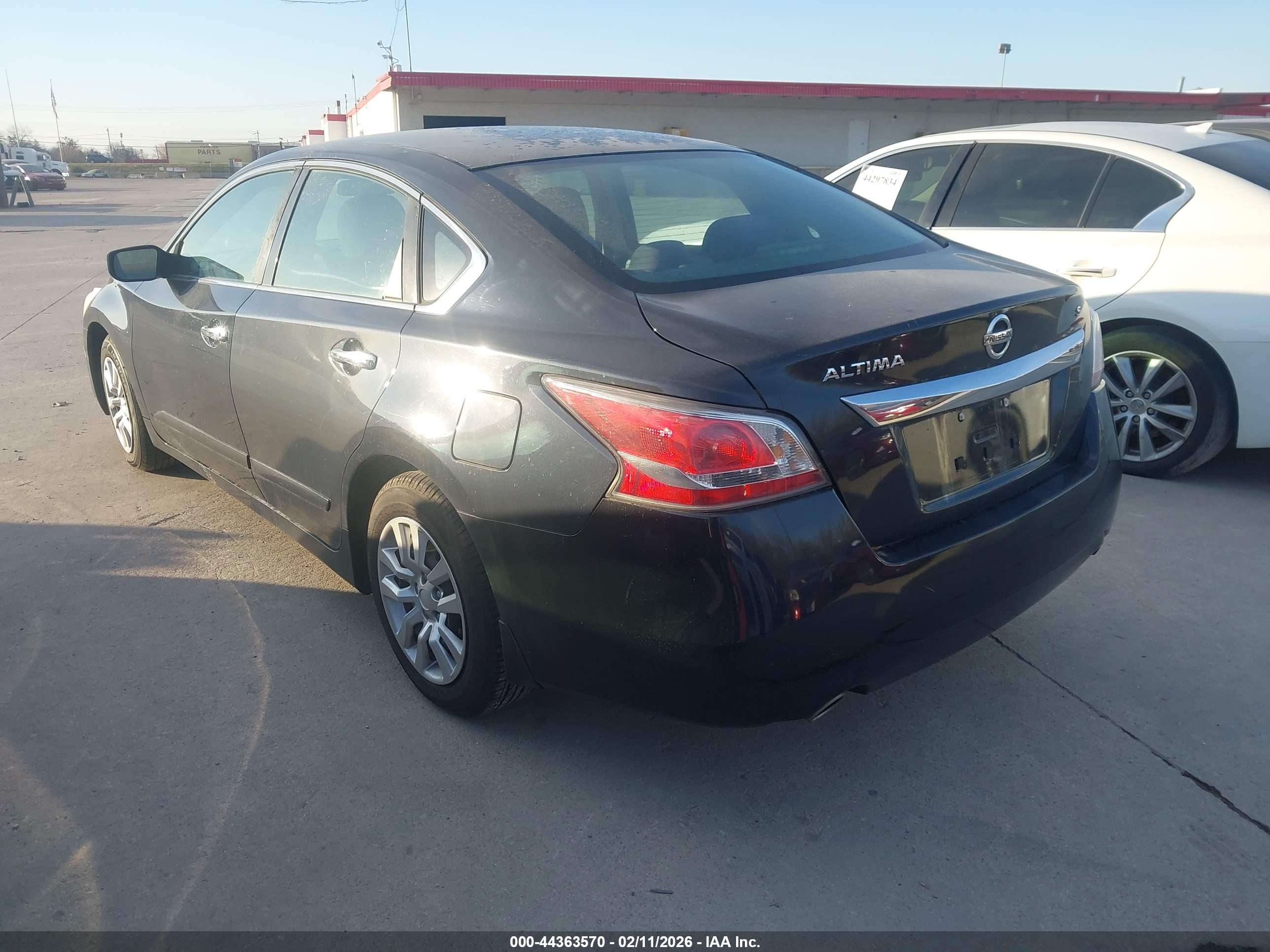 NISSAN ALTIMA image 3