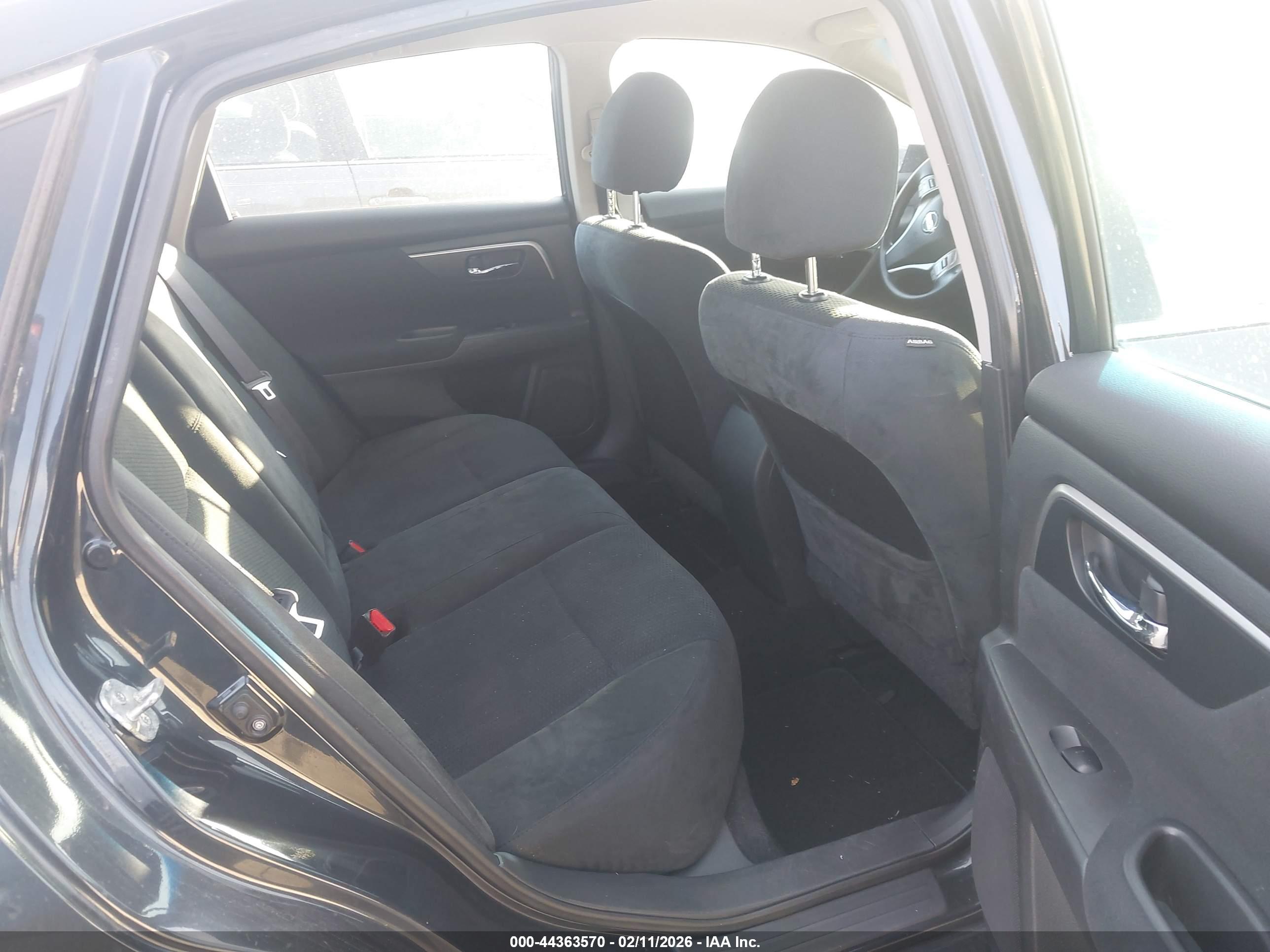 NISSAN ALTIMA image 8