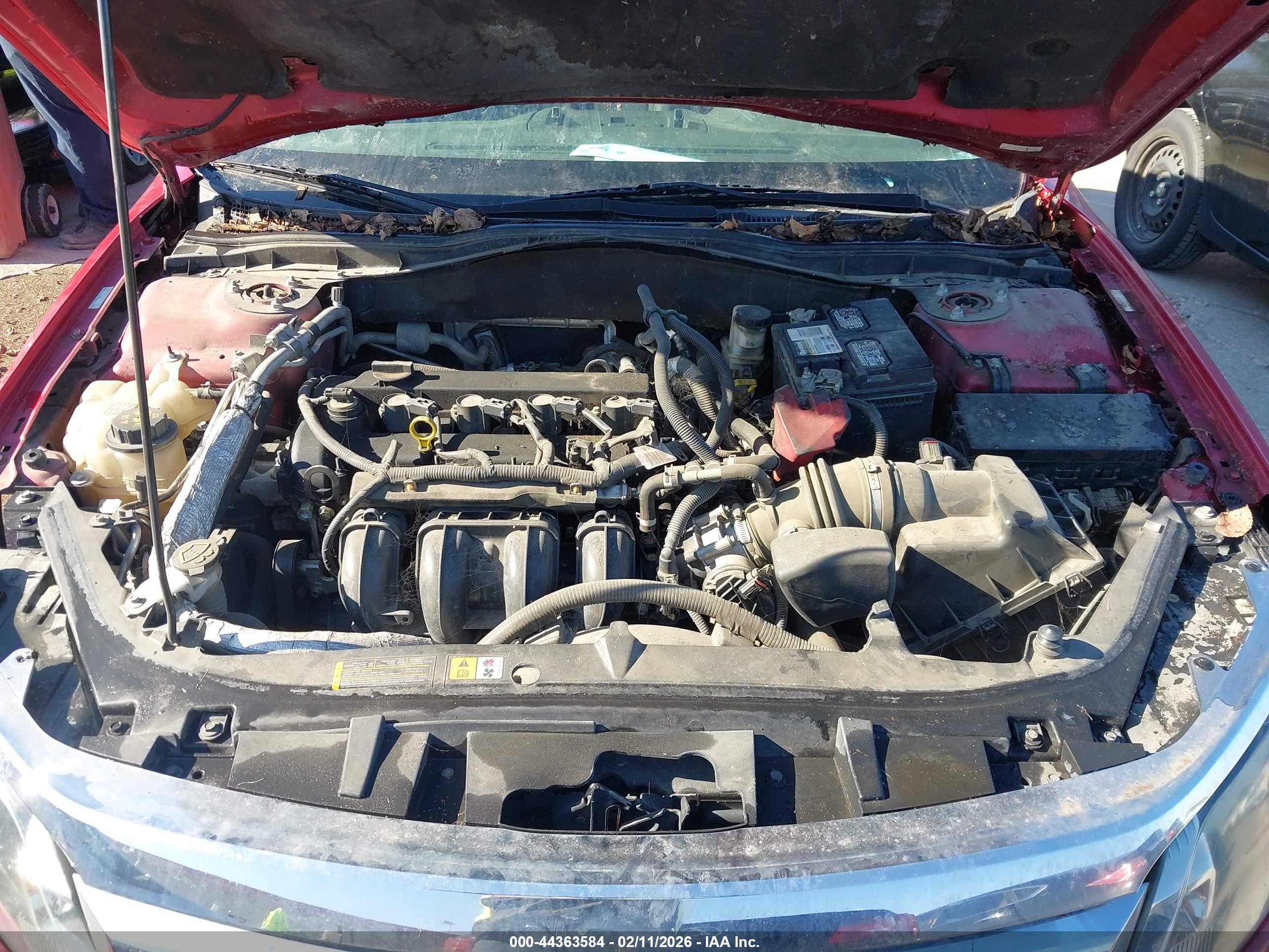 FORD FUSION image 10