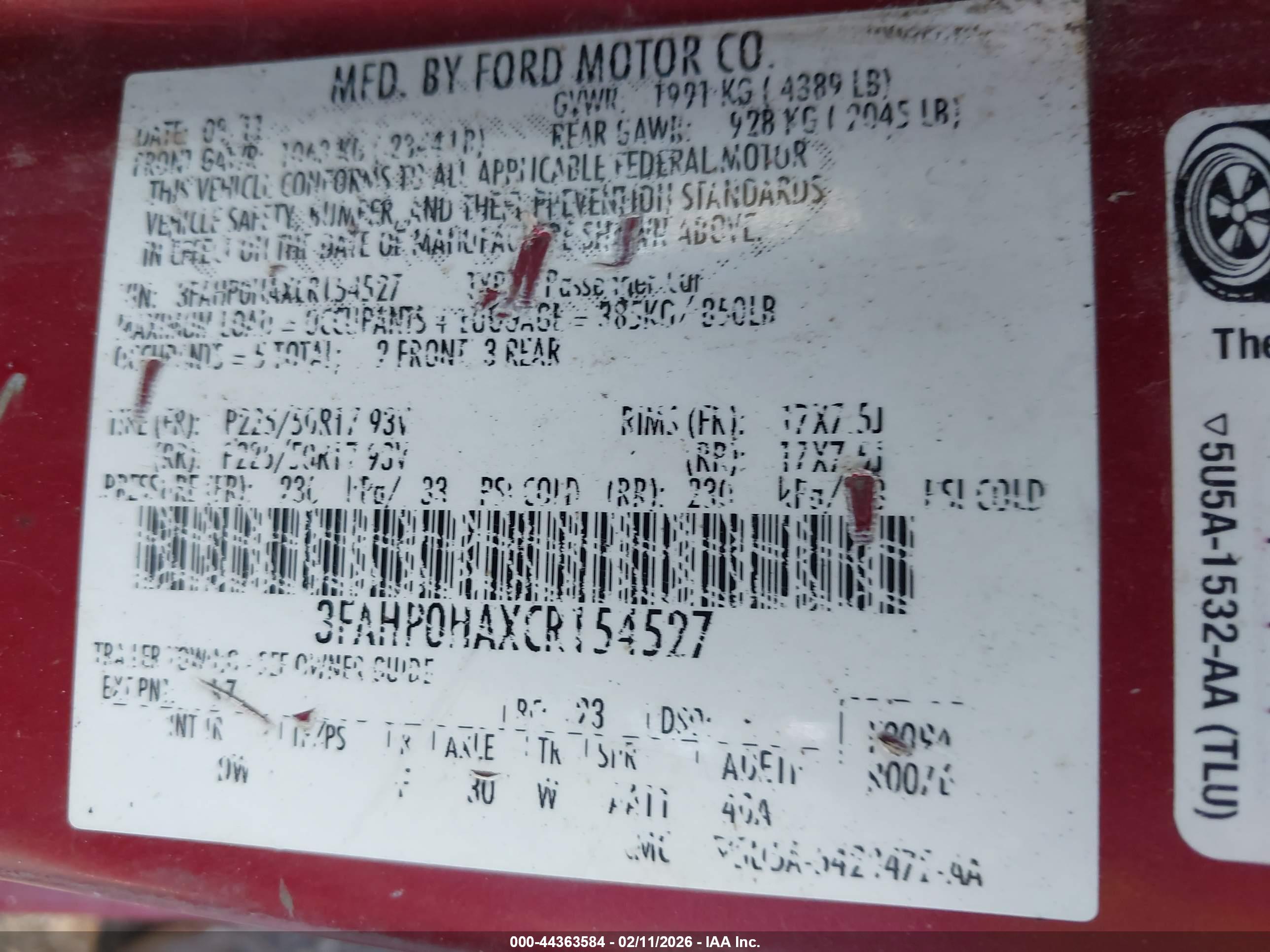 FORD FUSION image 9